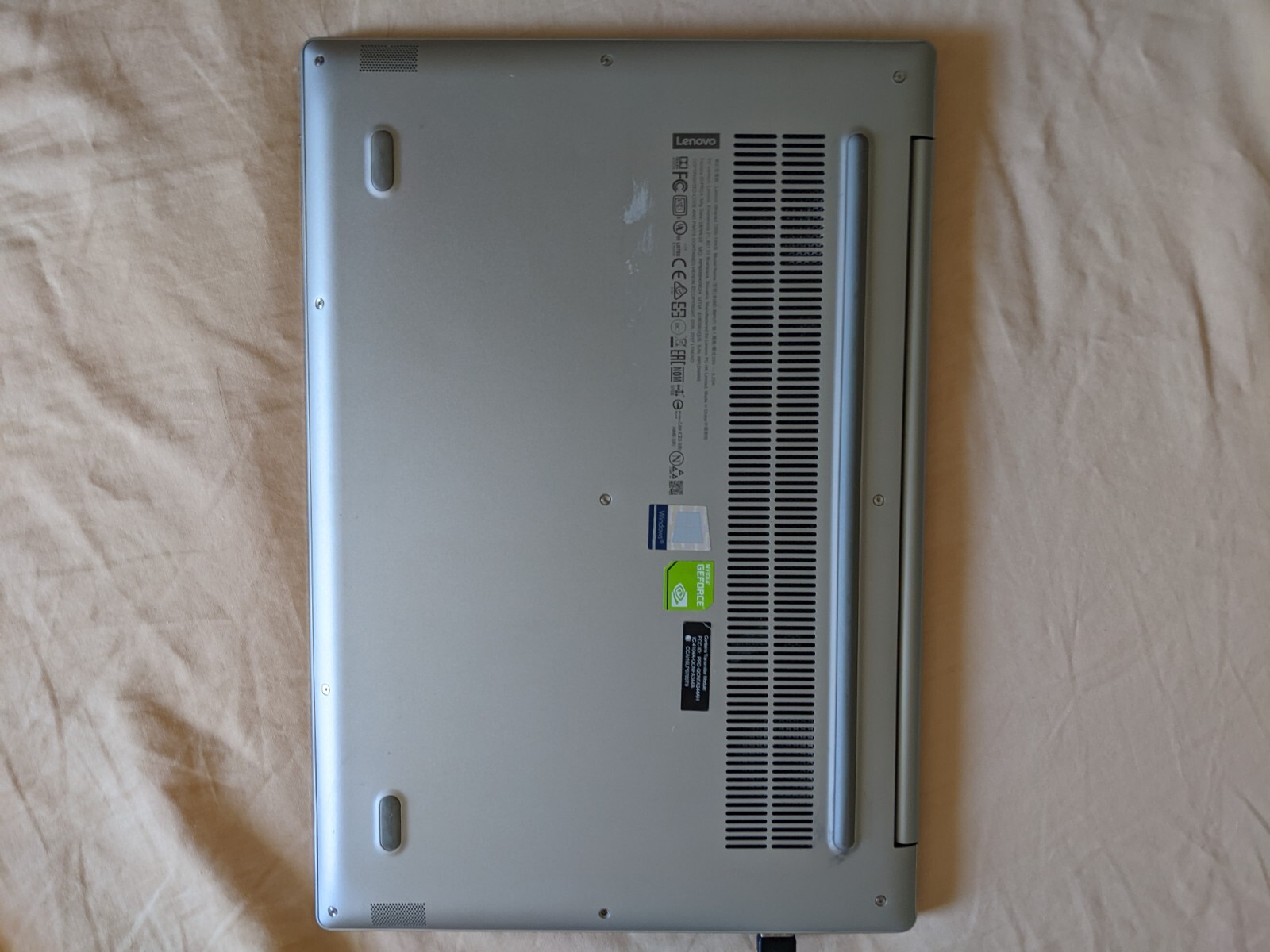 Lenovo Ideapad 720S-14IKB 14 Intel Core i7 8th Quad 8GB RAM 256GB SSD NVidia GPU