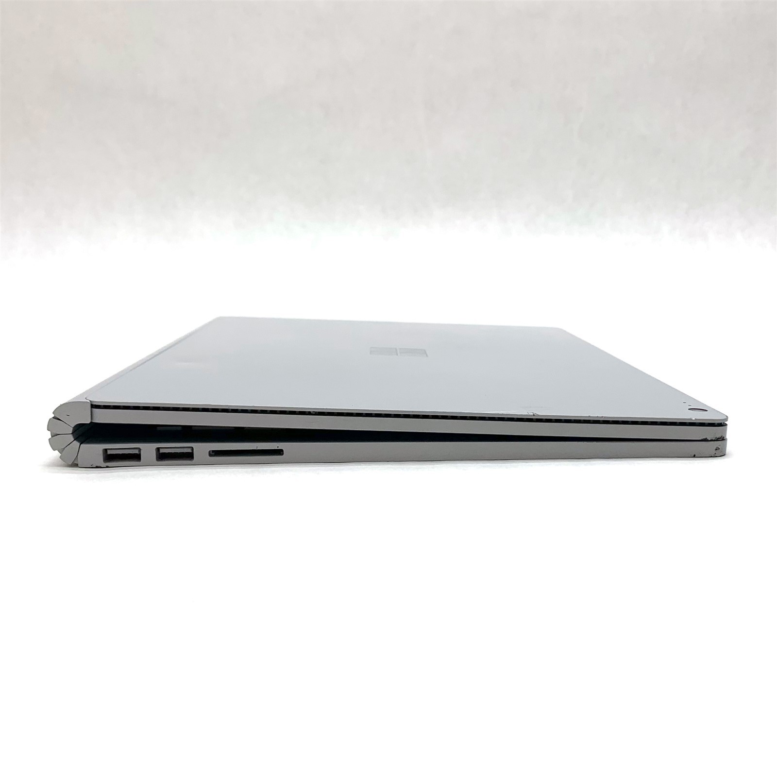 Microsoft Surface Book 2 13.5″ Touch UHD Intel i5-7300U 2.60GHz 8GB 256GB Win 11
