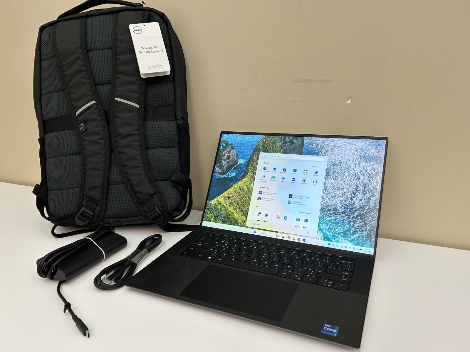 LAPTOP Dell Precision 5570 15.6″ CORE i7-12800H 1 TB NVMe SSD 32GB RAM Win 11