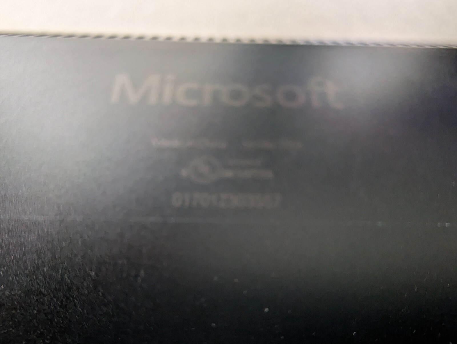 Microsoft Surface Laptop 3 13.5″ 256GB SSD, Intel Core i7 10th Gen – Bad Screen