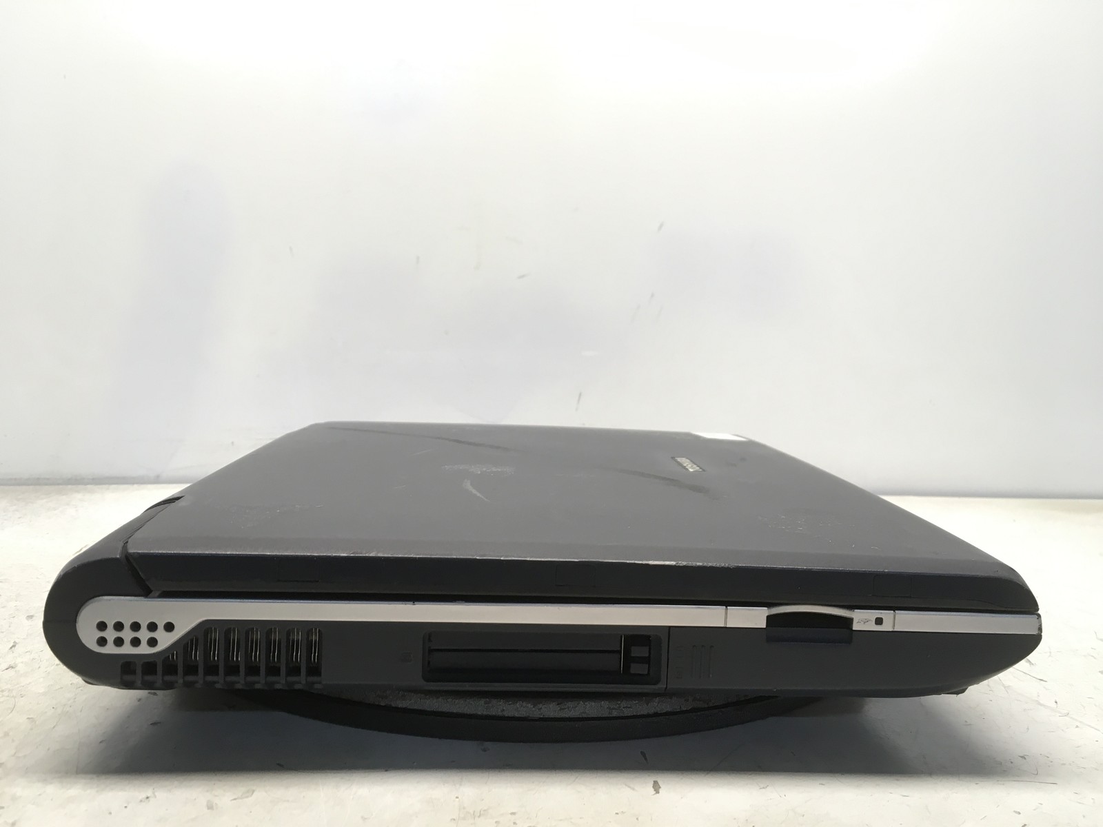 Toshiba Satellite 2400-S251 Mobile Intel Pentium 4 1.7GHz 262 MB NO HDD No Batt