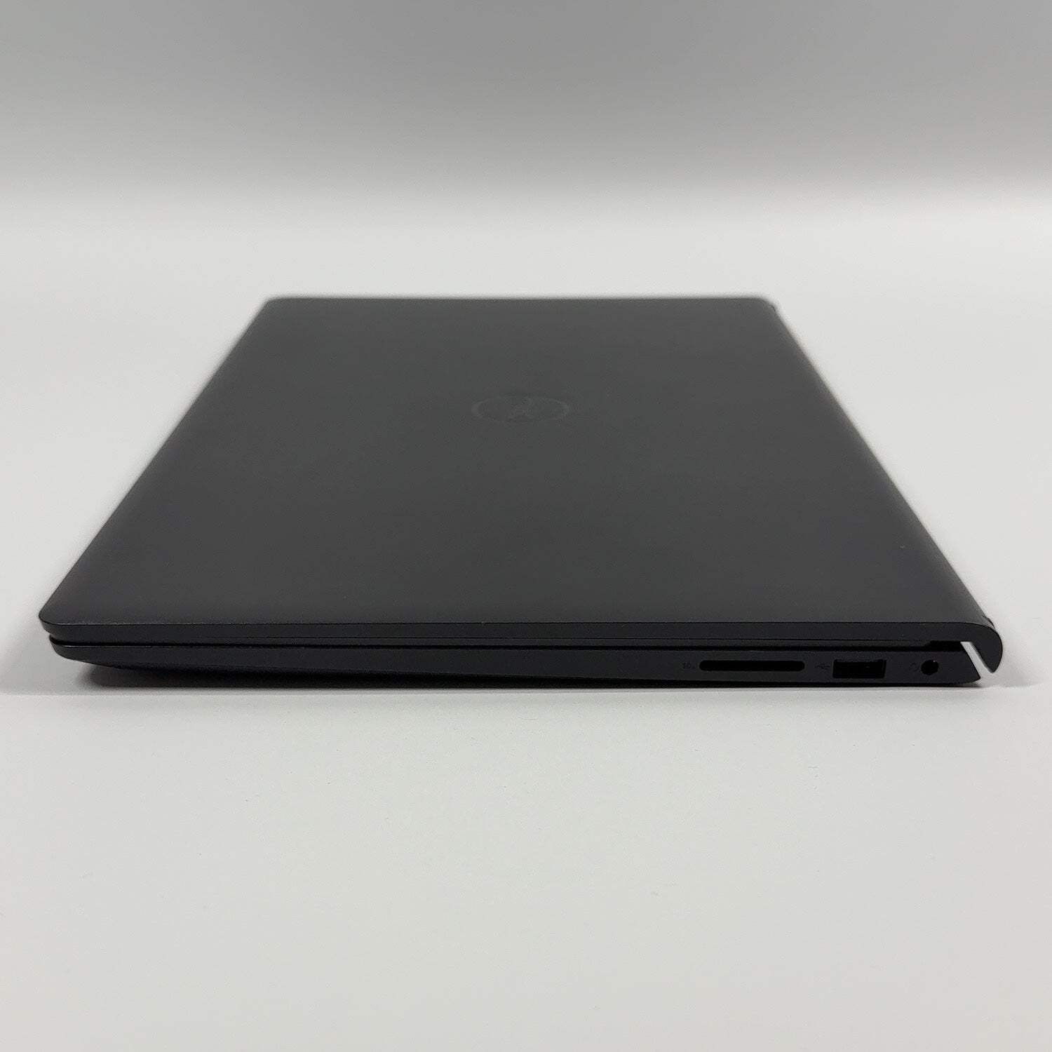 Dell Inspiron 3530 15.6″ i7-1355U 1.7GHz 16GB RAM 1TB SSD