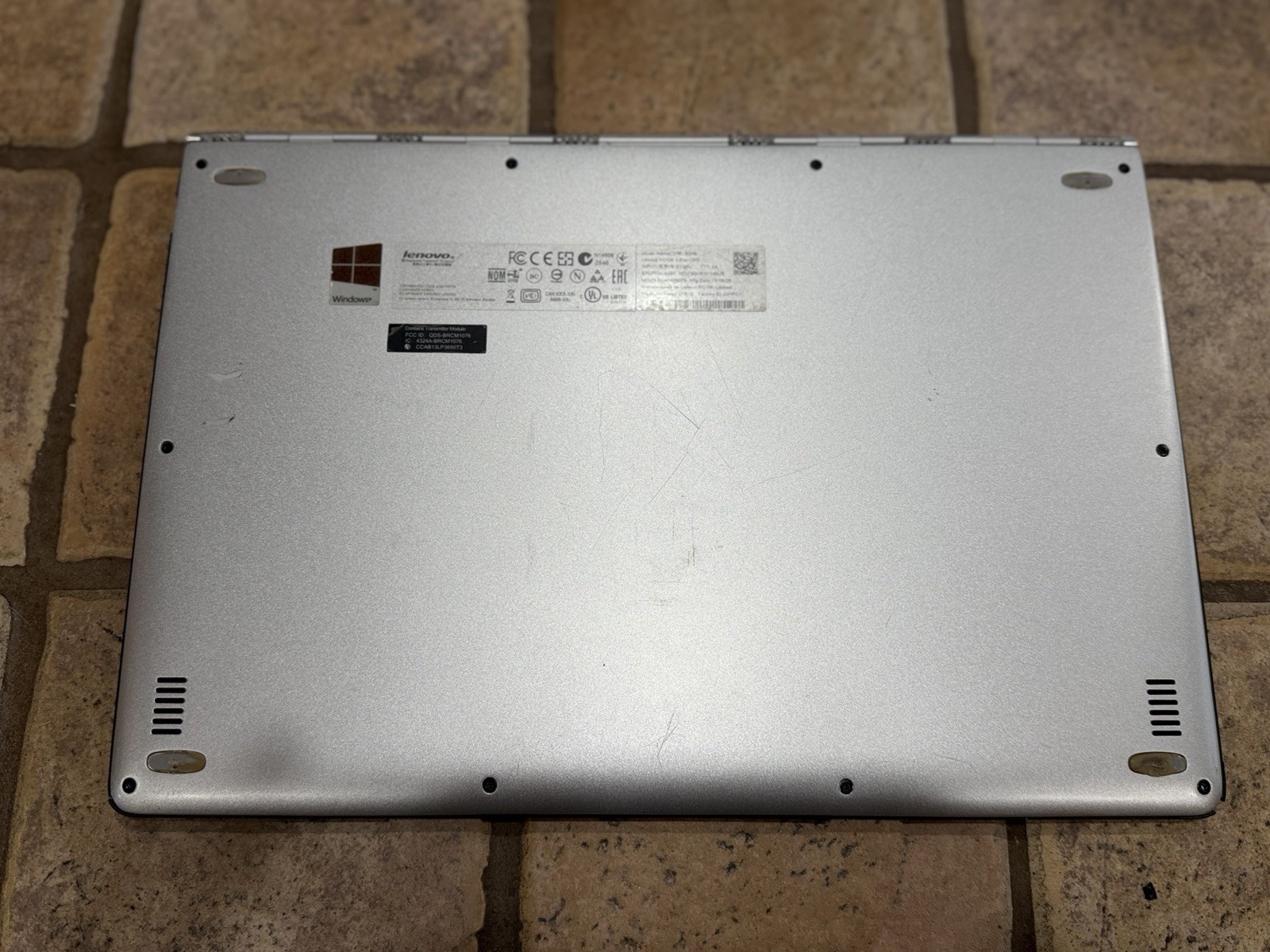 Lenovo Yoga 3 Pro-1370 Touchscreen Intel Core M-5Y71 8GB RAM – Boots to BIOS