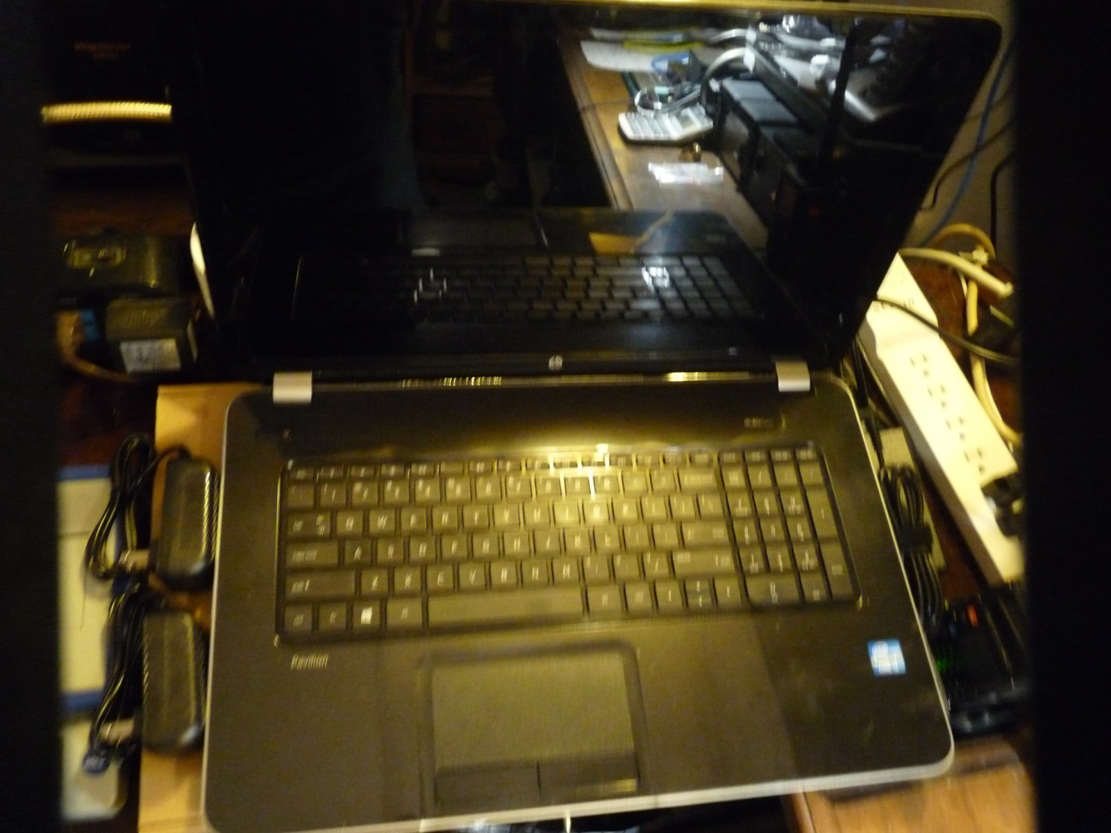 HP Pavilion 17-E117DX 8 GB RAM, 500 GB HDD, CORE I3 (as is) read description