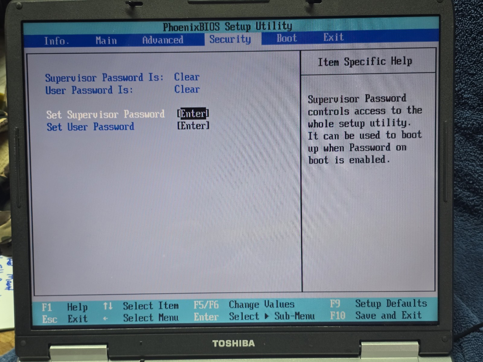 Toshiba Satelite L25-S119 PSL2XU-OOJOOD Intel Laptop Computer w/ Handheld Mouse