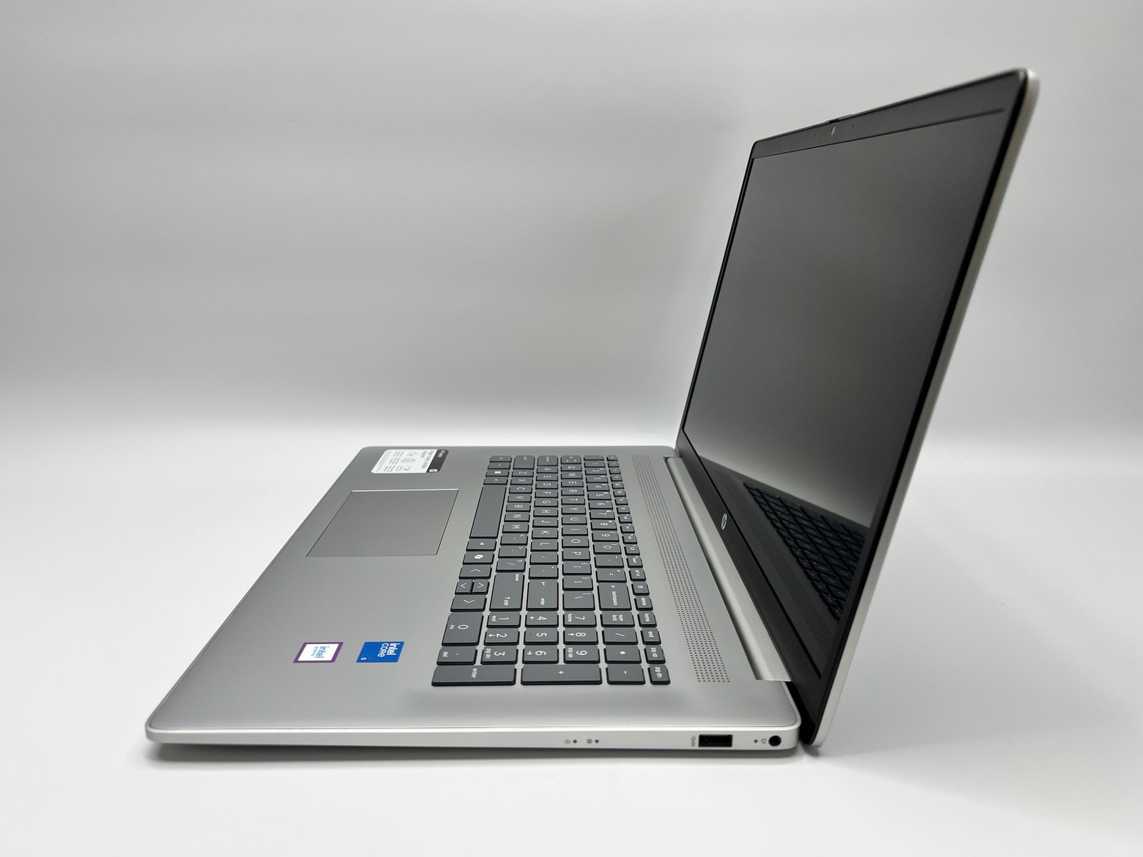 HP 17-cn4153cl HD+ Core 5 120U 16GB RAM 1TB SSD Windows 11 Home Touch Screen