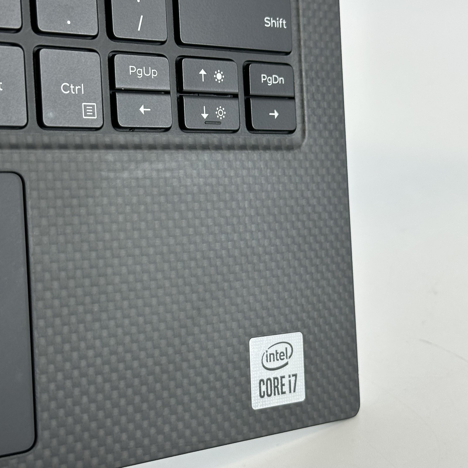 Dell XPS 13 7390 Silver FHD i7-10510U 1.80GHz 8GB RAM 256GB SSD Very Good
