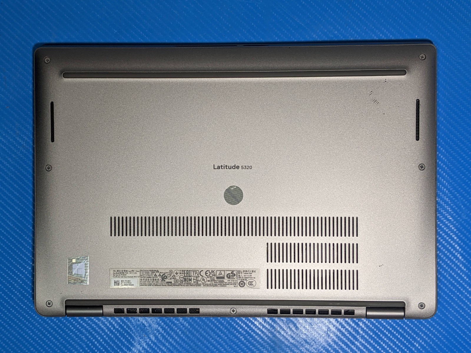 Dell Latitude 5320 13.3″FHD Core i7-1185G7 3GHz 16GB 256GB SSD Win11Pro +Charger