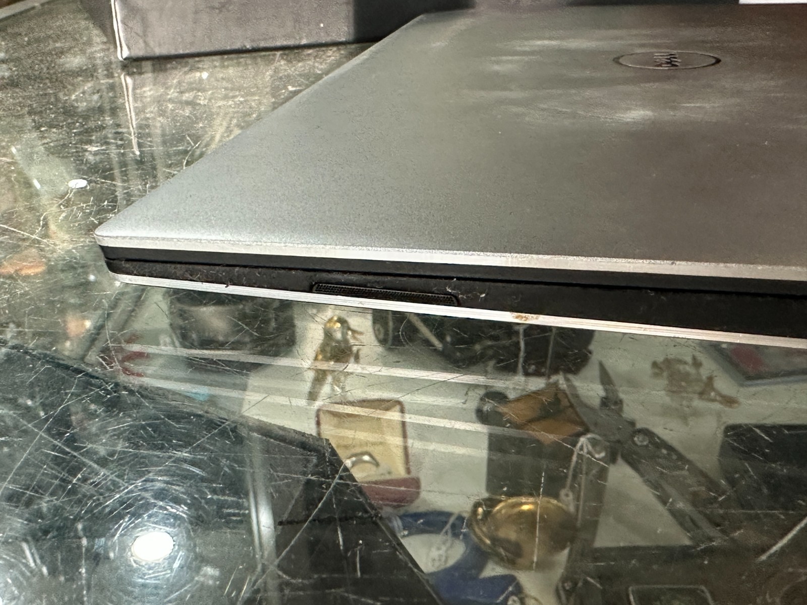 DELL XPS 13 9343 LAPTOP WINDOWS 10 HOME , 256 GB SSD 8 GB RAM – READ DESCRIPTION
