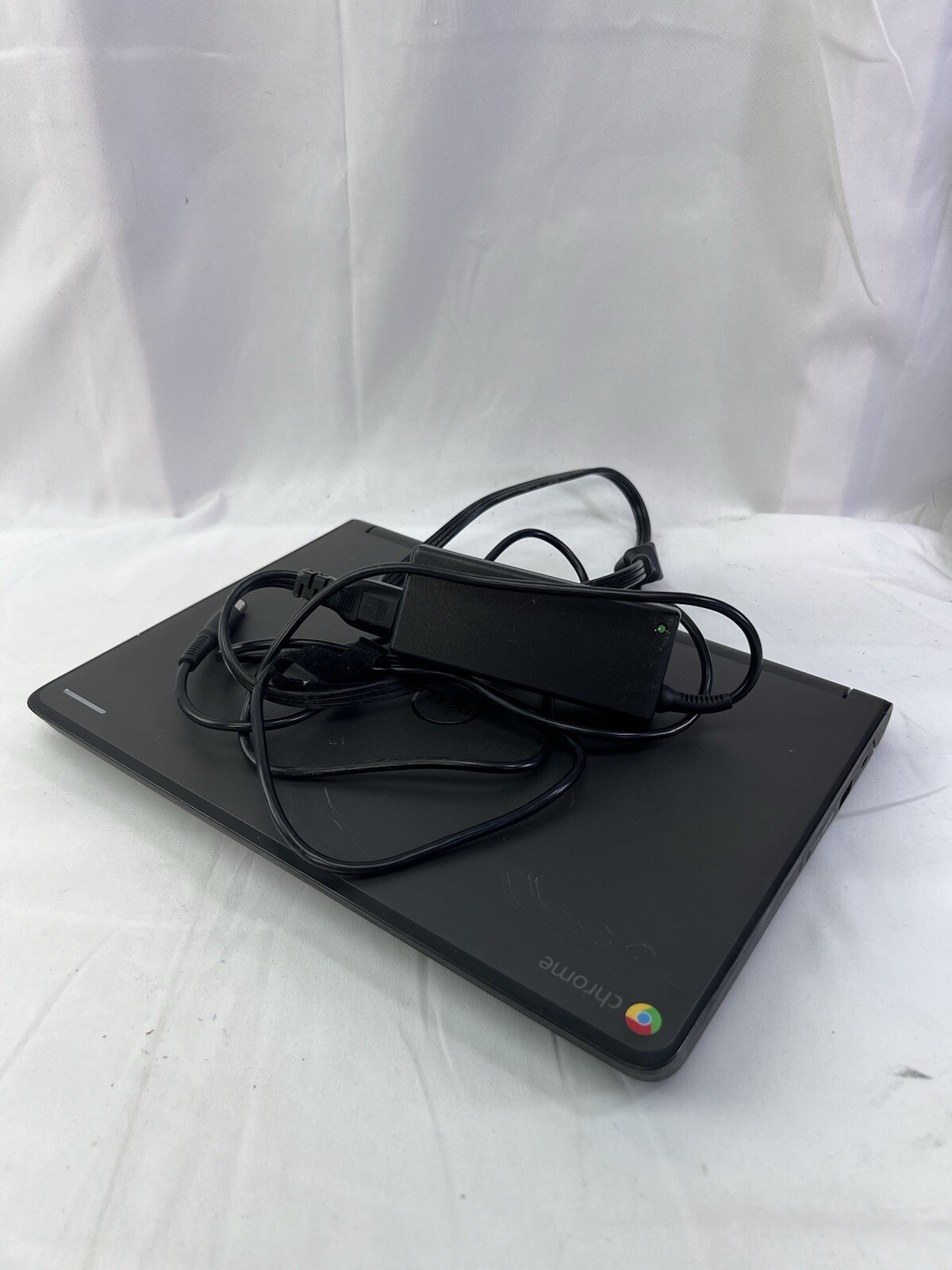 Dell Chromebook 11 (P22T) With Dell Charger