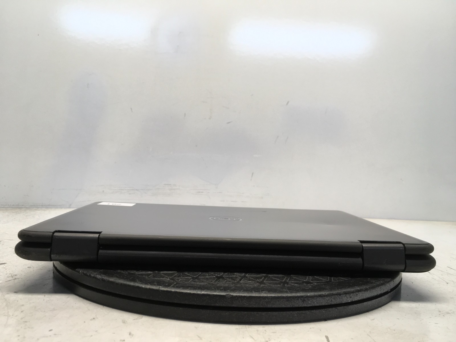 Dell Latitude 3190 2-In-1 Intel Pentium Silver N5000 1.1GHz 4 GB NO HDD
