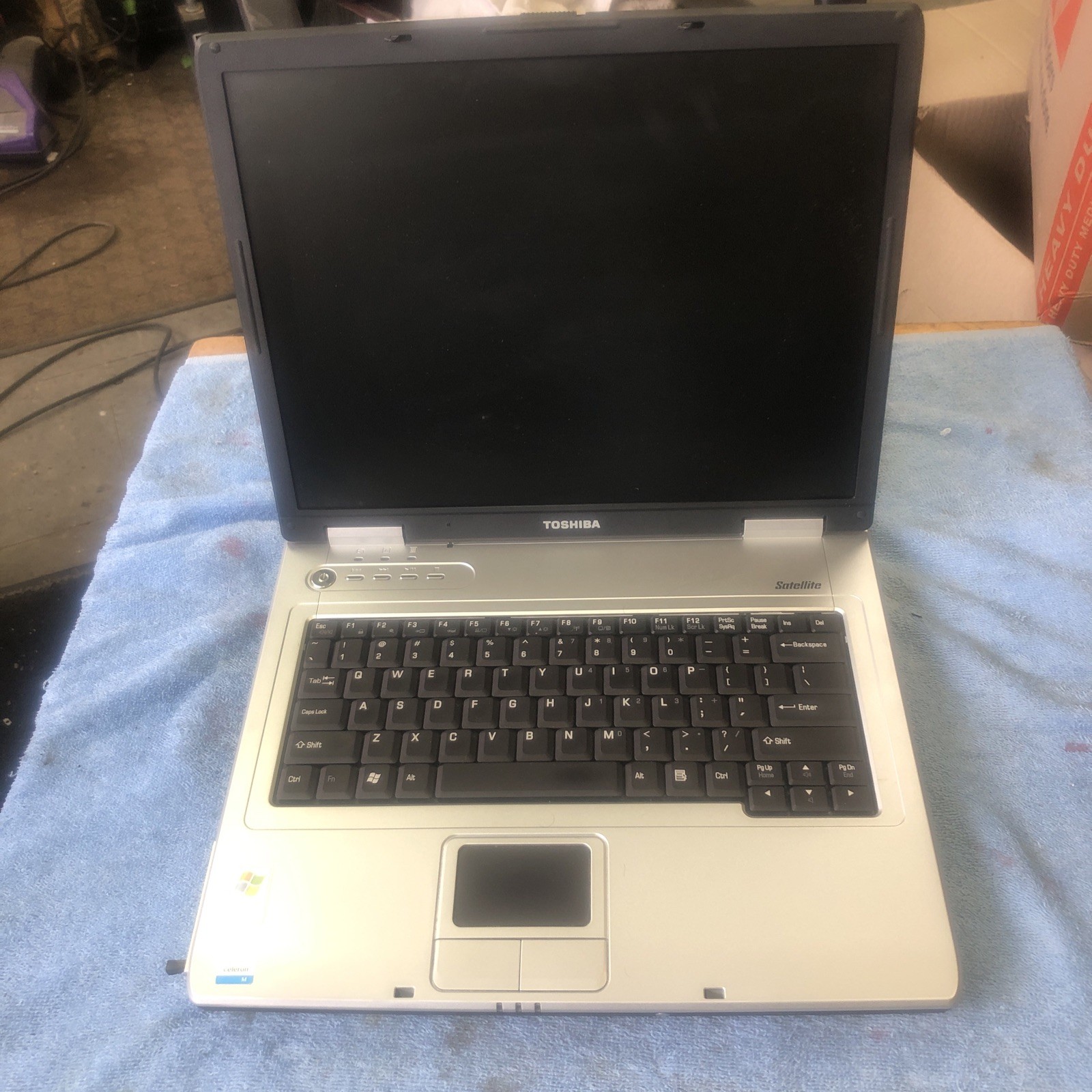 Toshiba Satellite L15-S104 Laptop XP Untested Parts Or Repair. Clean