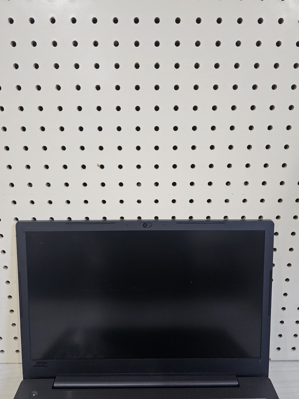 Lenovo IdeaPad V330-15IKB Laptop – i5 Gen 7 – 8GB RAM – 250GB SATA – Win 11 Read