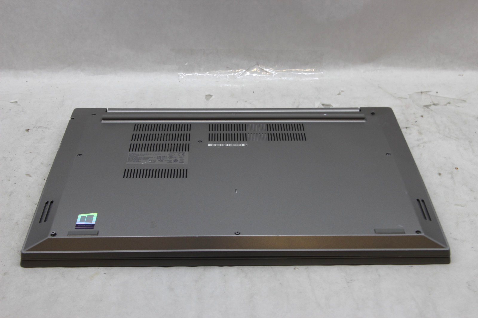 Lenovo IP FLEX-15IWL 15.6″ Laptop i7-8565U 8 GB RAM 256 GB SSD Win 11 No Charger