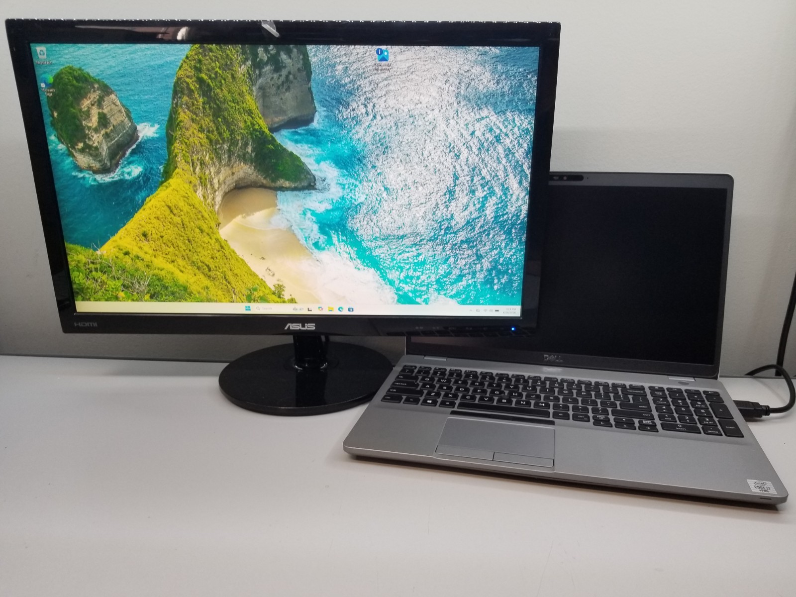 AS-IS Dell Precision 3551 15.6″ i7-10850H 2.7GHz 8GB RAM 256GB NVMe Win11P READ
