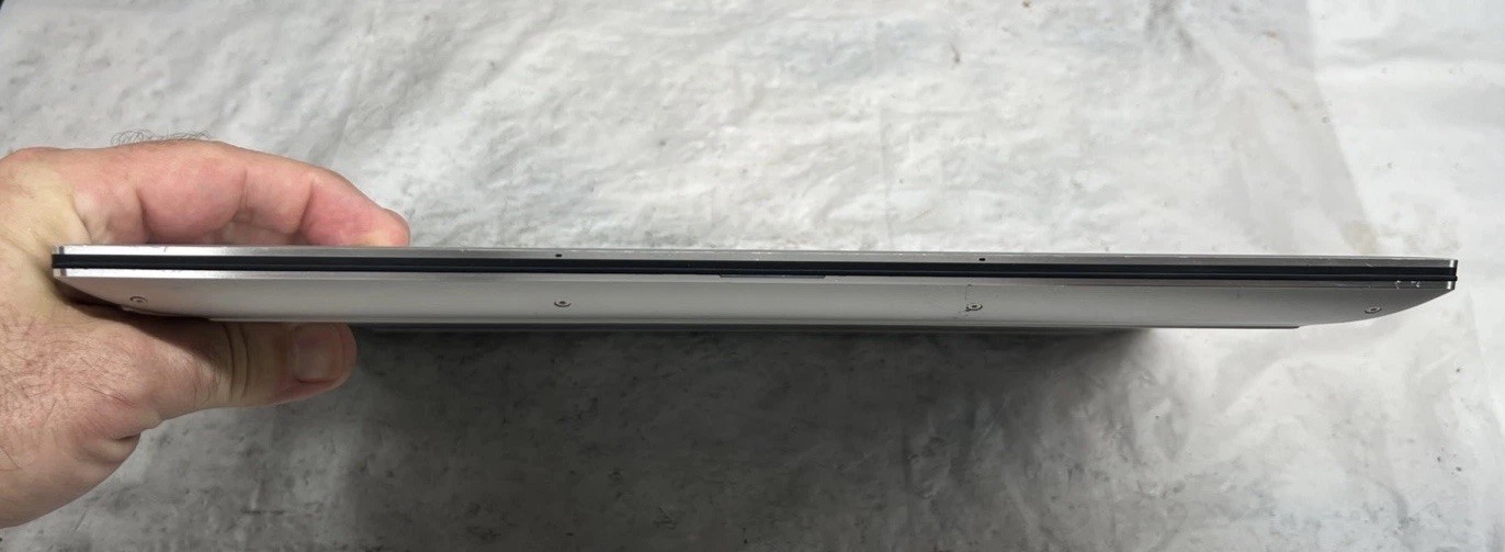 Dell XPS 15 9520 i7-12700H NVIDIA GeForce RTX 3050 8GB RAM 256GB NVMe G’teed