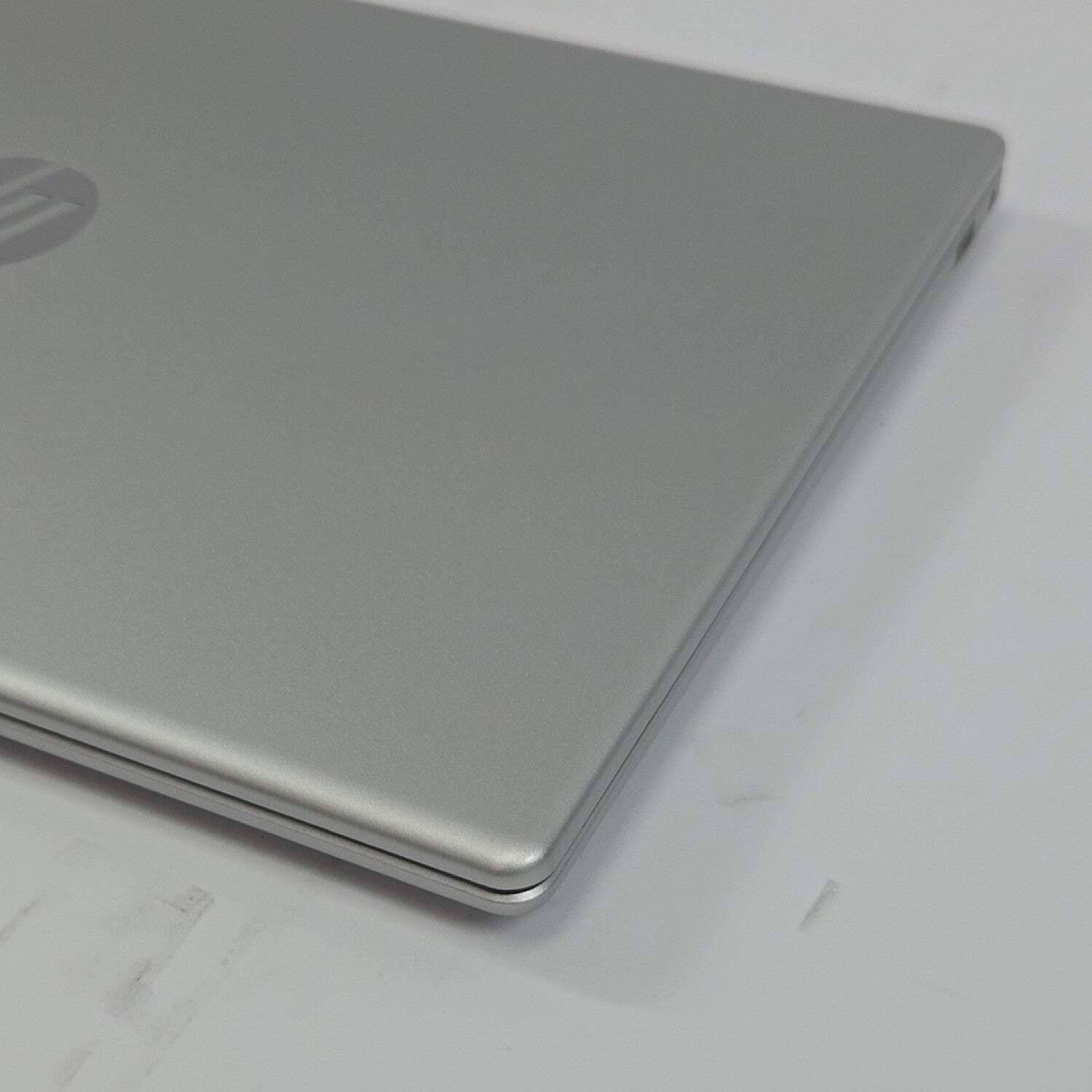 HP Laptop 15-FD0XXX 15″ i5-1334U 1.8GHz 16GB RAM 512GB SSD