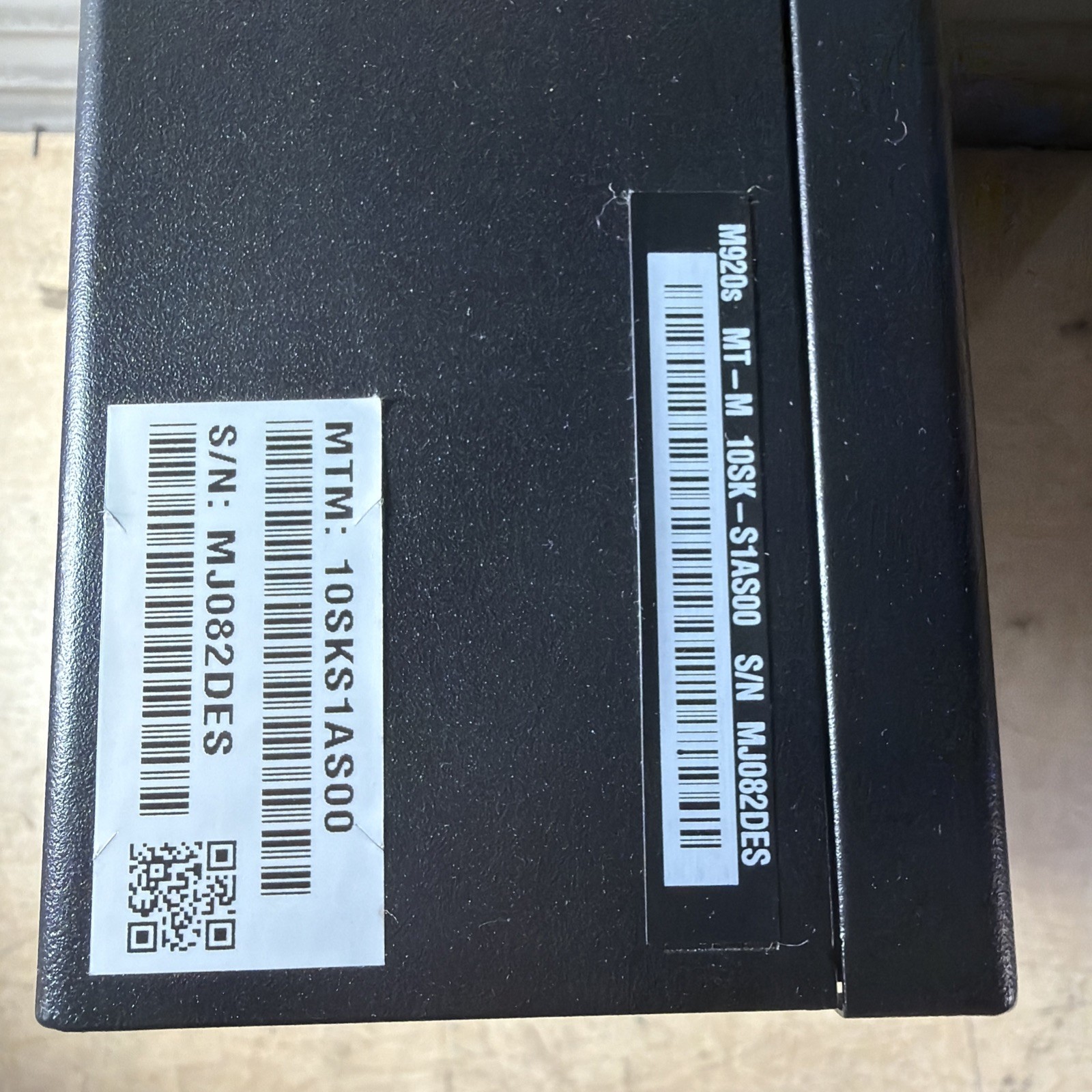 LENOVO THINKCENTRE M920S INTEL CORE I5 8TH GEN 16GB RAM **NO HD/ NO CADDIE