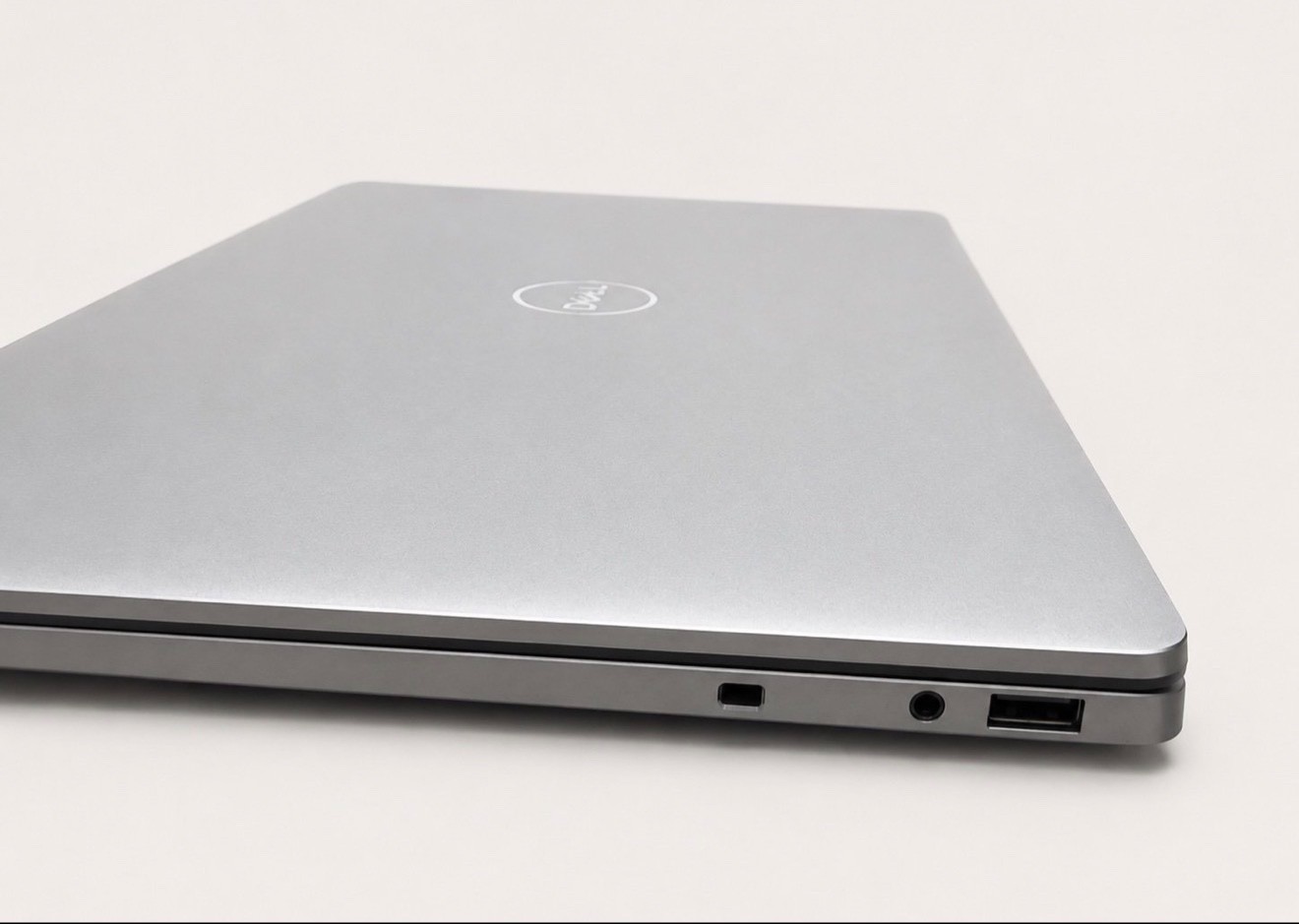 Dell Latitude 9520 Laptop 15” i7 16GB RAM 512GB SSD Windows 11