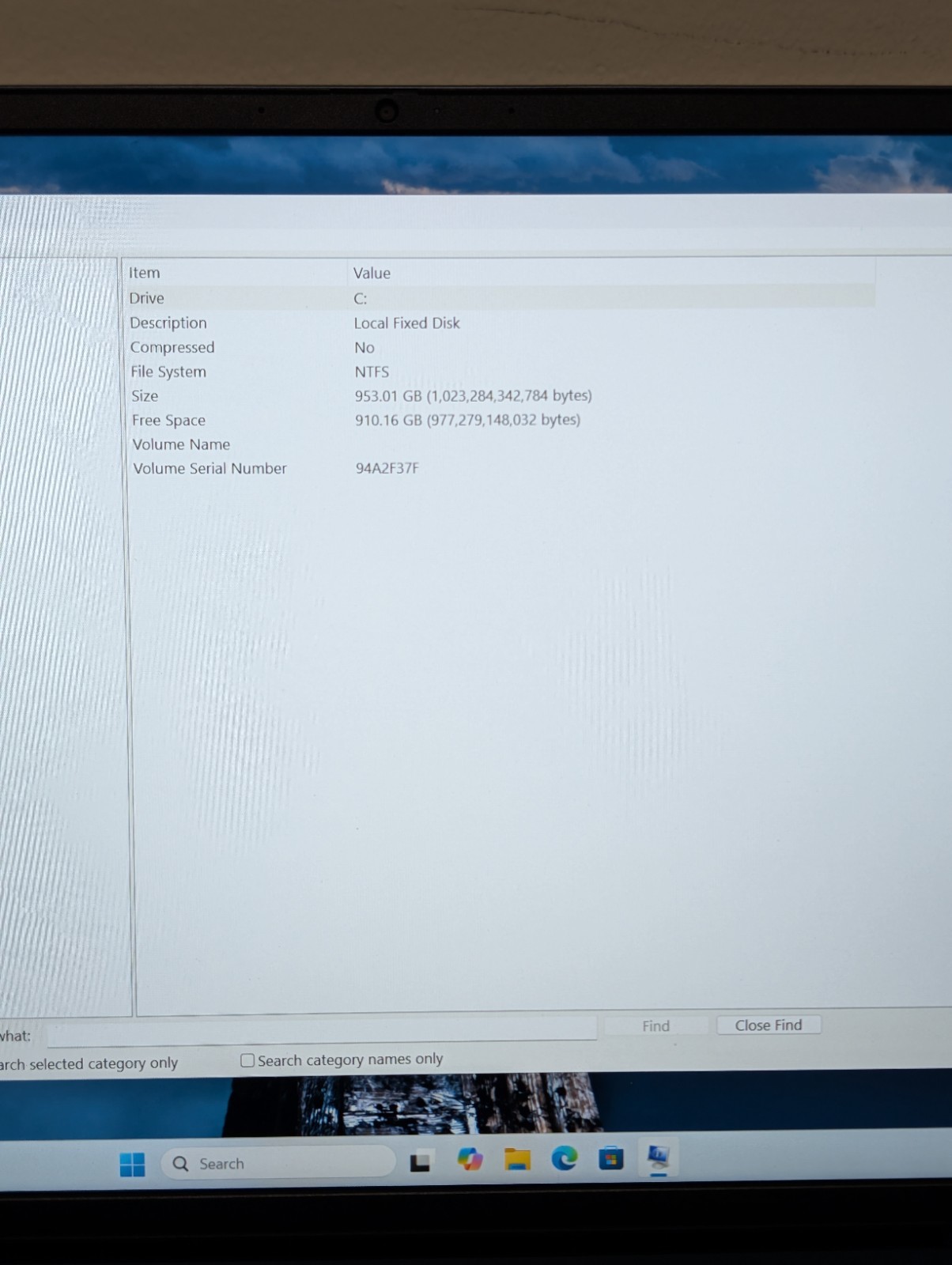 Dell Inspiron 16 5645 Ryzen 7 8840U 16GB DDR5 1TB SSD Very Good