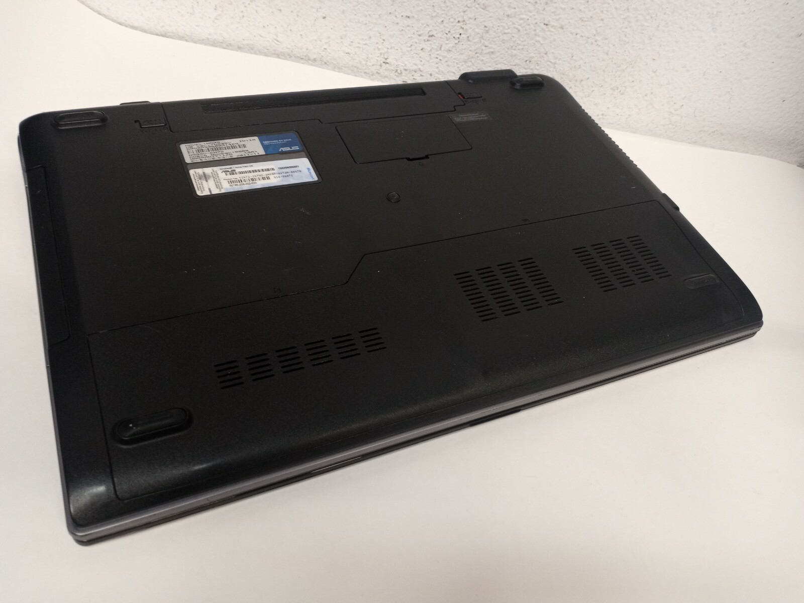 ASUS N53S 15.6″ Intel Core i7-2670QM 2.20GHz 8GB RAM 128GB SSD BT DVD Win10 H
