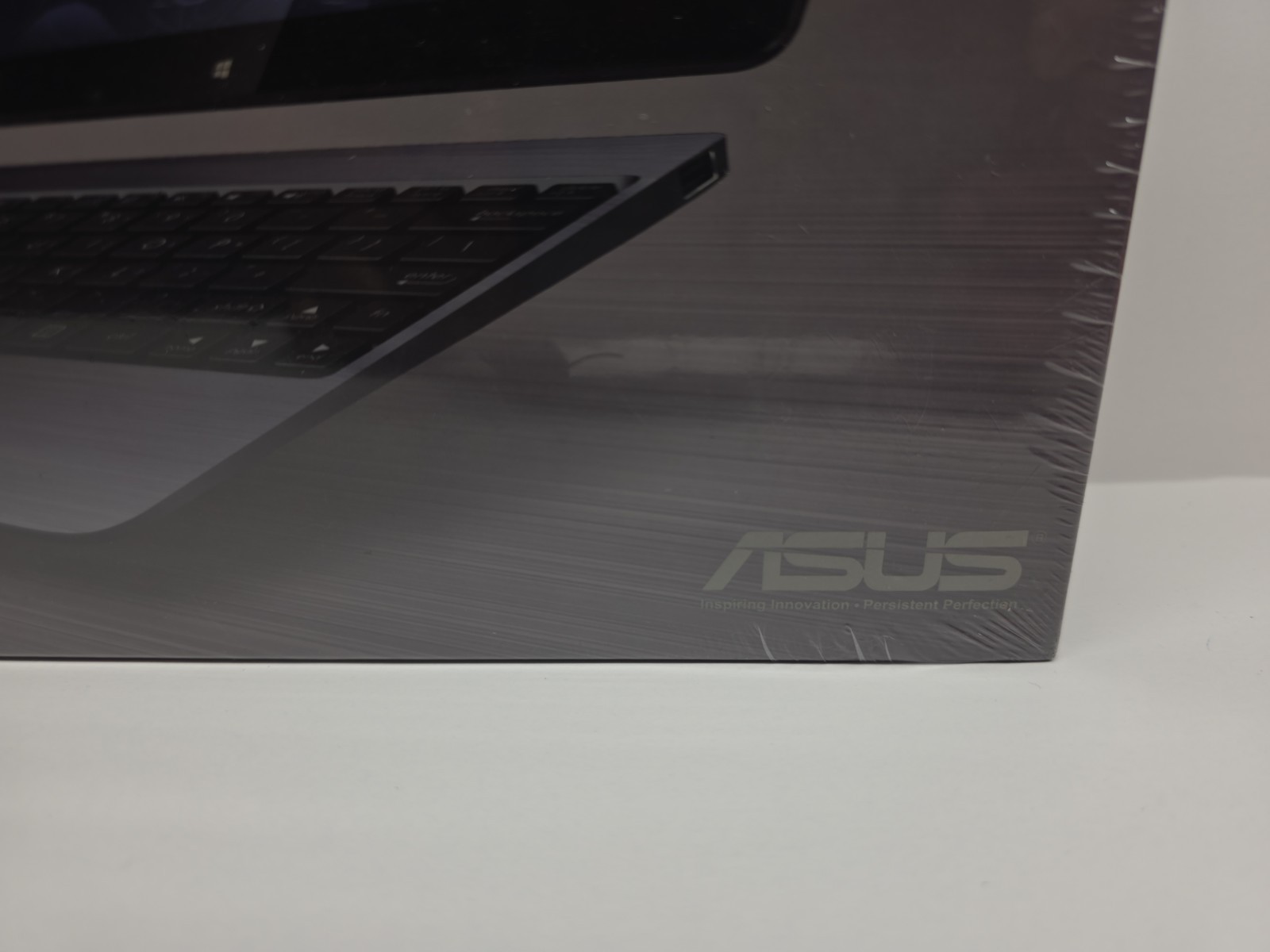 ASUS VIVOTAB RT TF600T 32GB, WI-FI, 10.1” TF600T 1B/t30/32G/2G/W