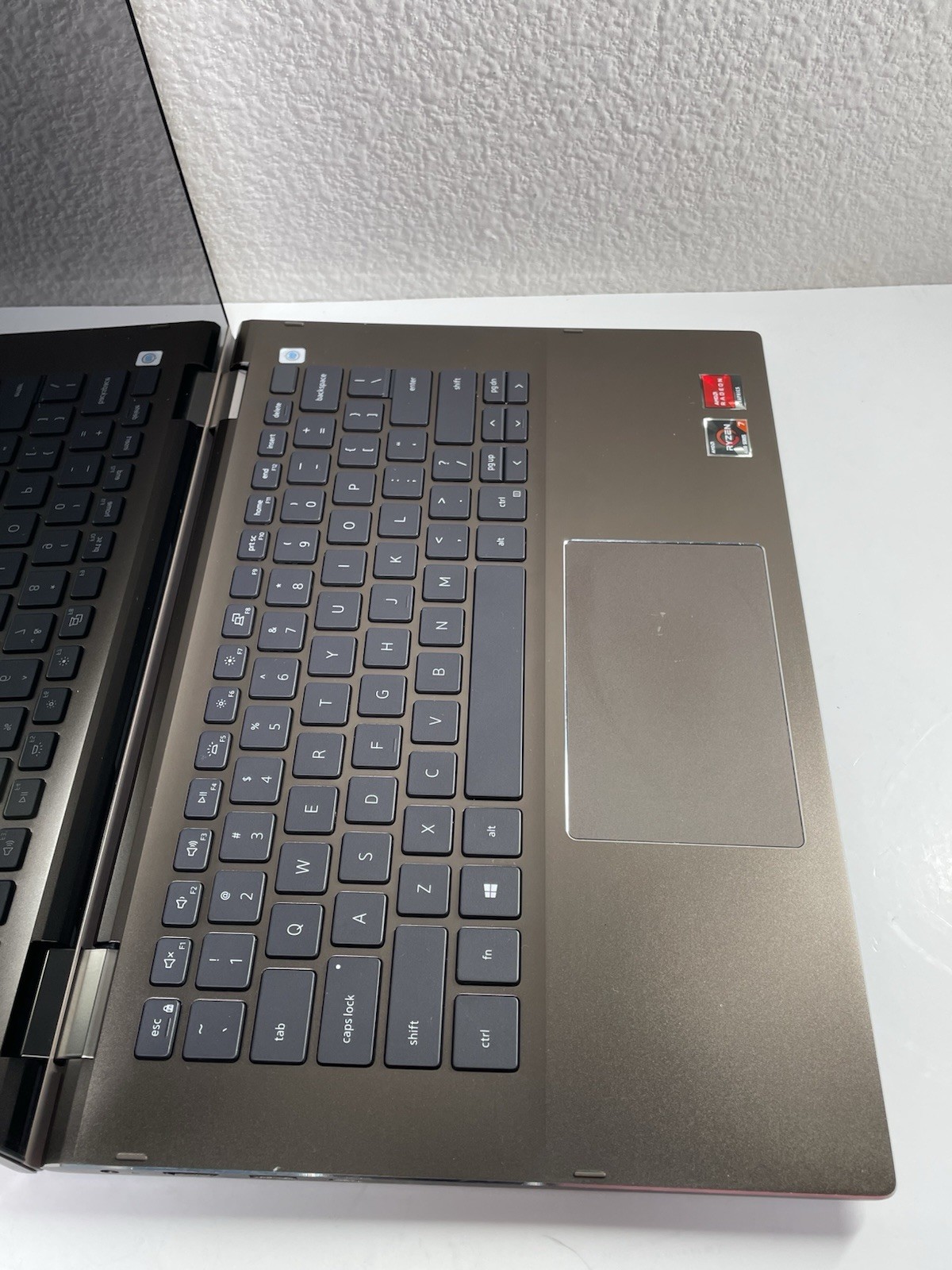 Dell Inspiron 7405 2-in-1 Ryzen 7 4700U 16GB RAM 512GB NVMe Touch Win11Pro