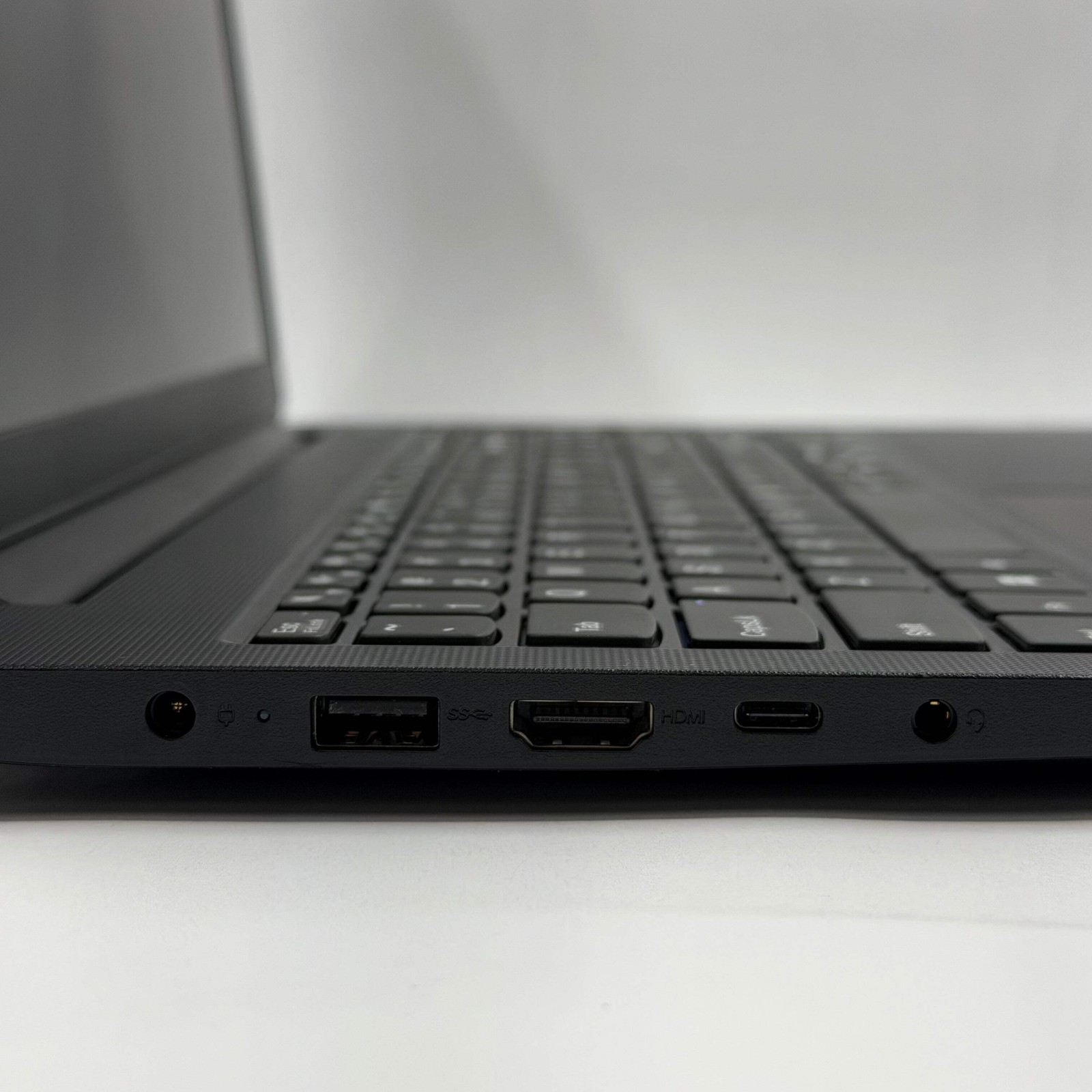 Lenovo V15 G4 IAN 82YW000WUS 15.6″ N100 0.8GHz 8GB RAM 128GB SSD
