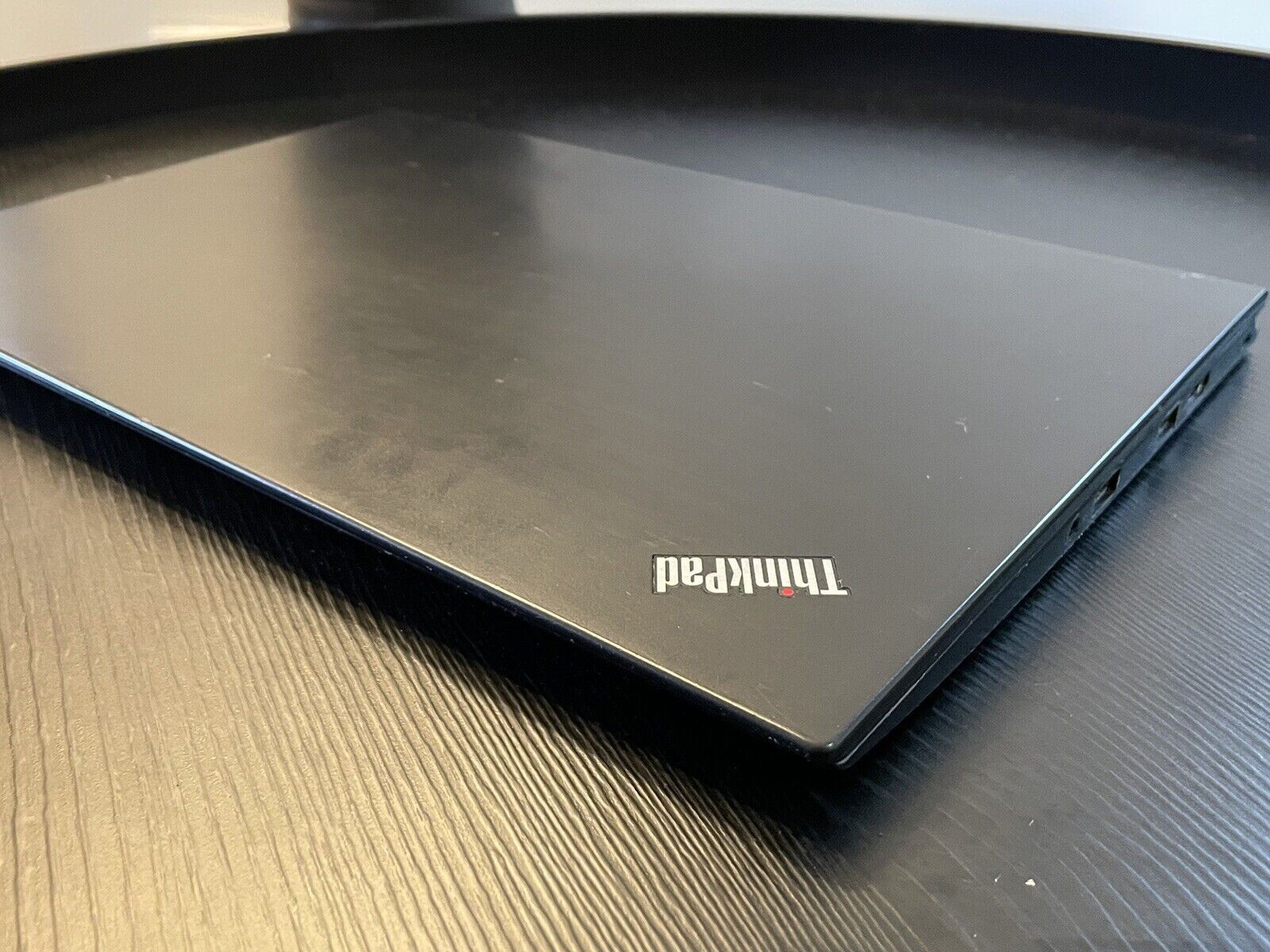 Lenovo Thinkpad X1 Carbon 4rd 14″ i5-6300U CPU |2.40GH 8GBRAM |128GBSSD Win10Pro