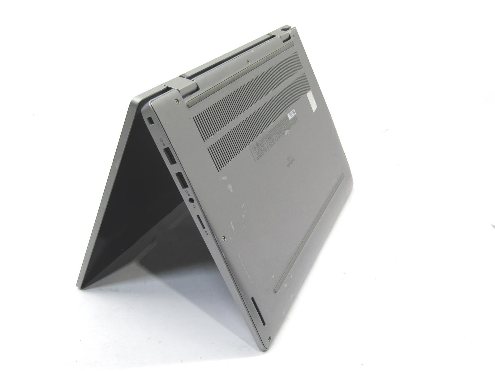Dell Latitude 3330 2-in-1 13.3″ | 2.50GHz i5-1155G7 | 8GB LPDDR4 | 256GB m.2