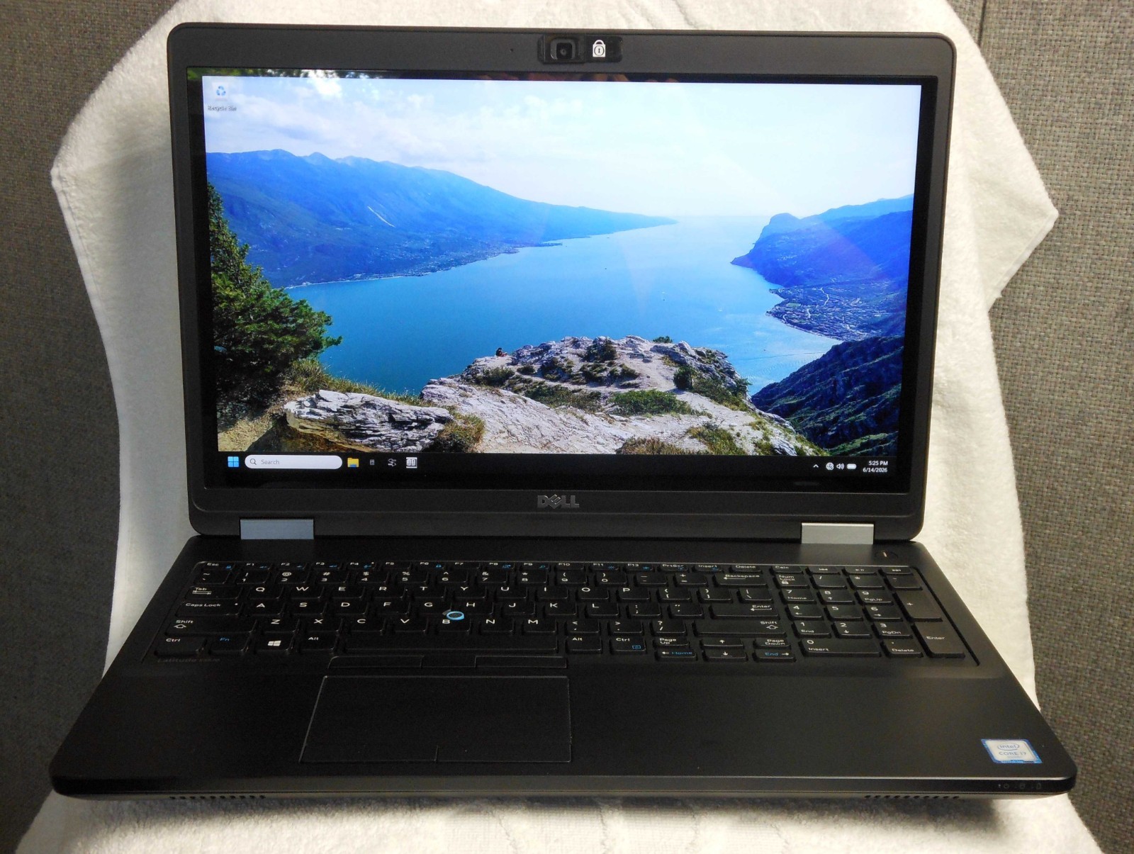 Dell Latitude E5570 15.6″ Laptop Windows 11 Pro with Office 2024