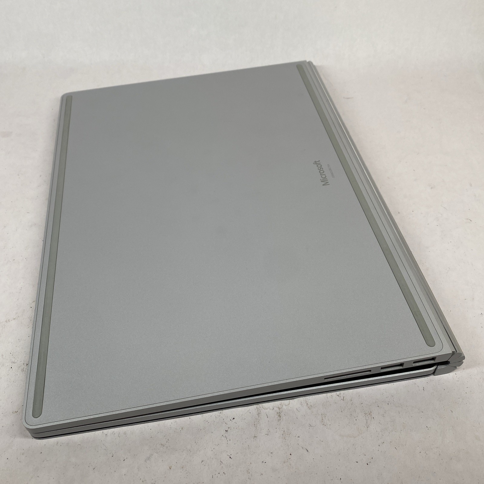 Microsoft Surface Book 2 1832 i5-7300U 2.6GHZ 8GB 128GB SSD Silver