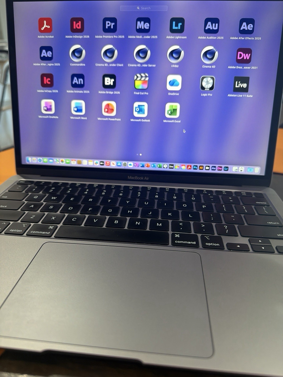 APPLE MACBOOK AIR 13” 2020 QUAD CORE i5 8GB RAM 256GB SSD! FAST 💨!!