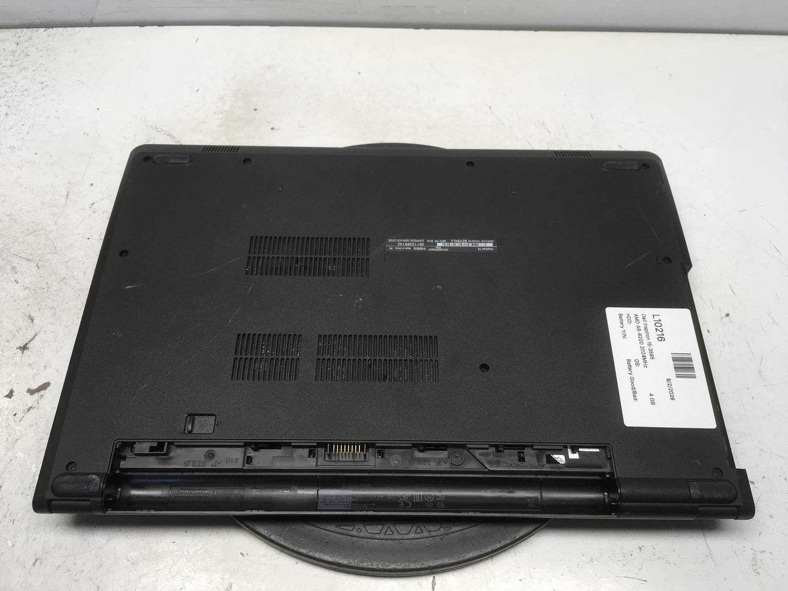 Dell Inspiron 15-3565 AMD A6-9200 2024MHz 4 GB NO HDD No Batt