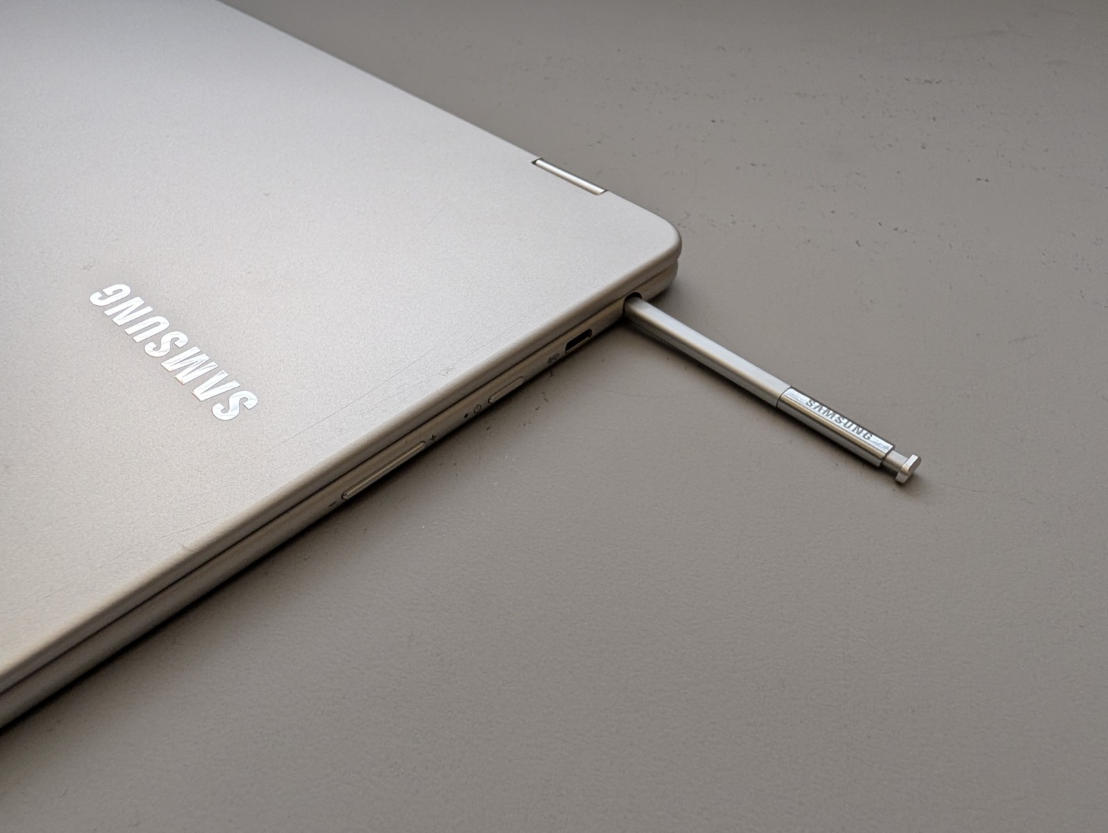 SAMSUNG Chromebook Plus 12.3-Inch (32GB, ARM Cortex-A Series, 2GHz, 4GB) Laptop