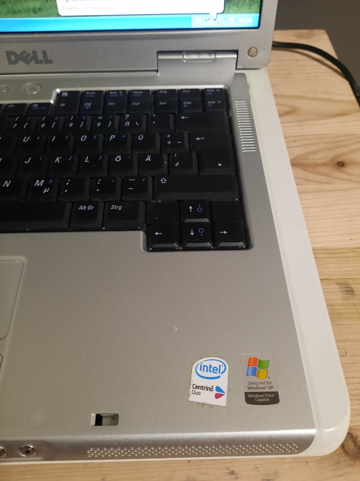 Dell Inspiron 6400 Laptop 15.6” Intel T2050 1.60GHz 2GB RAM 160GB HDD Windows XP