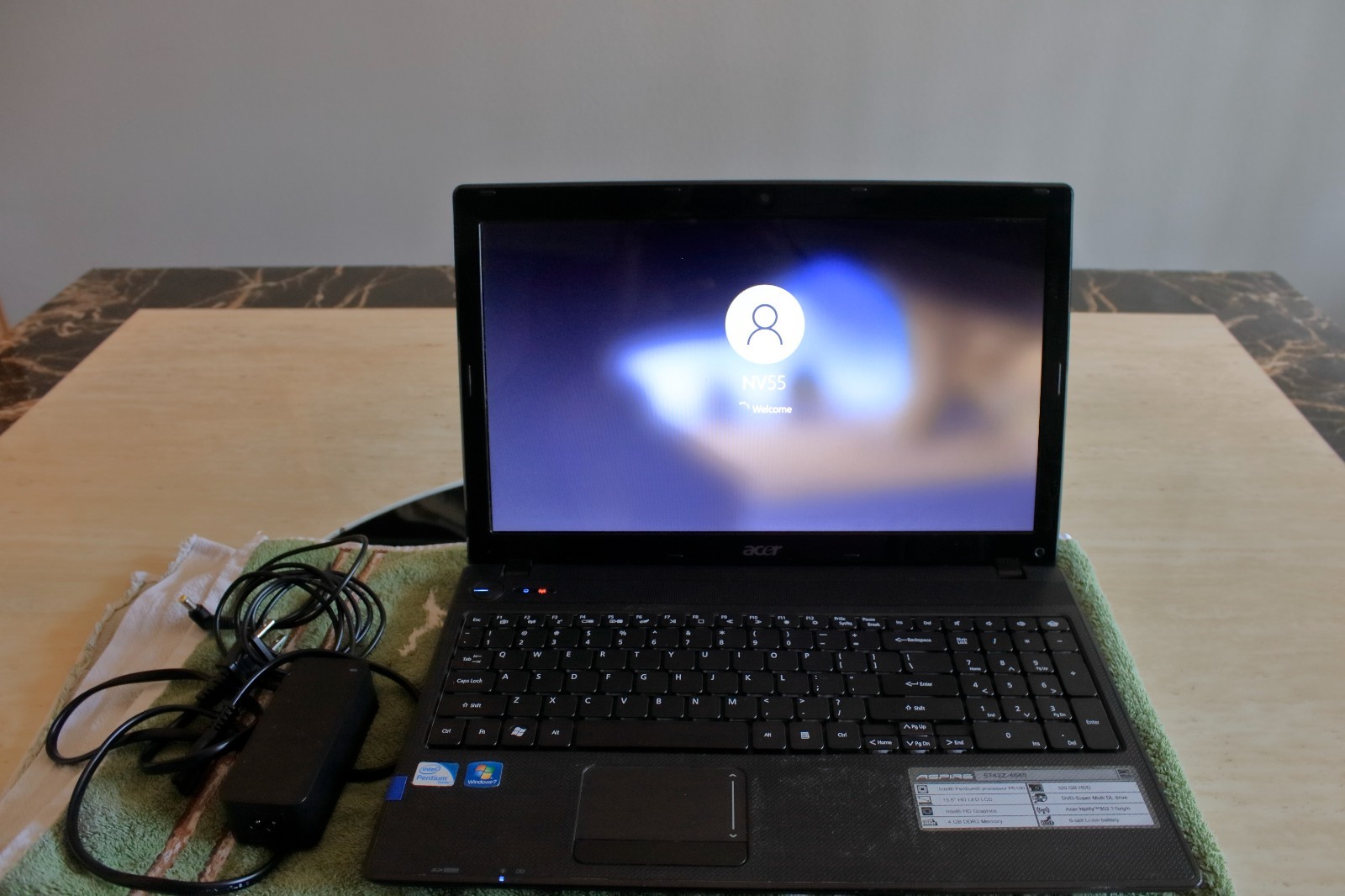 Acer Aspire 5742 (Core i5-580M, 512GB SSD, 8GB RAM, Win10) (Read Desc, See Pics)