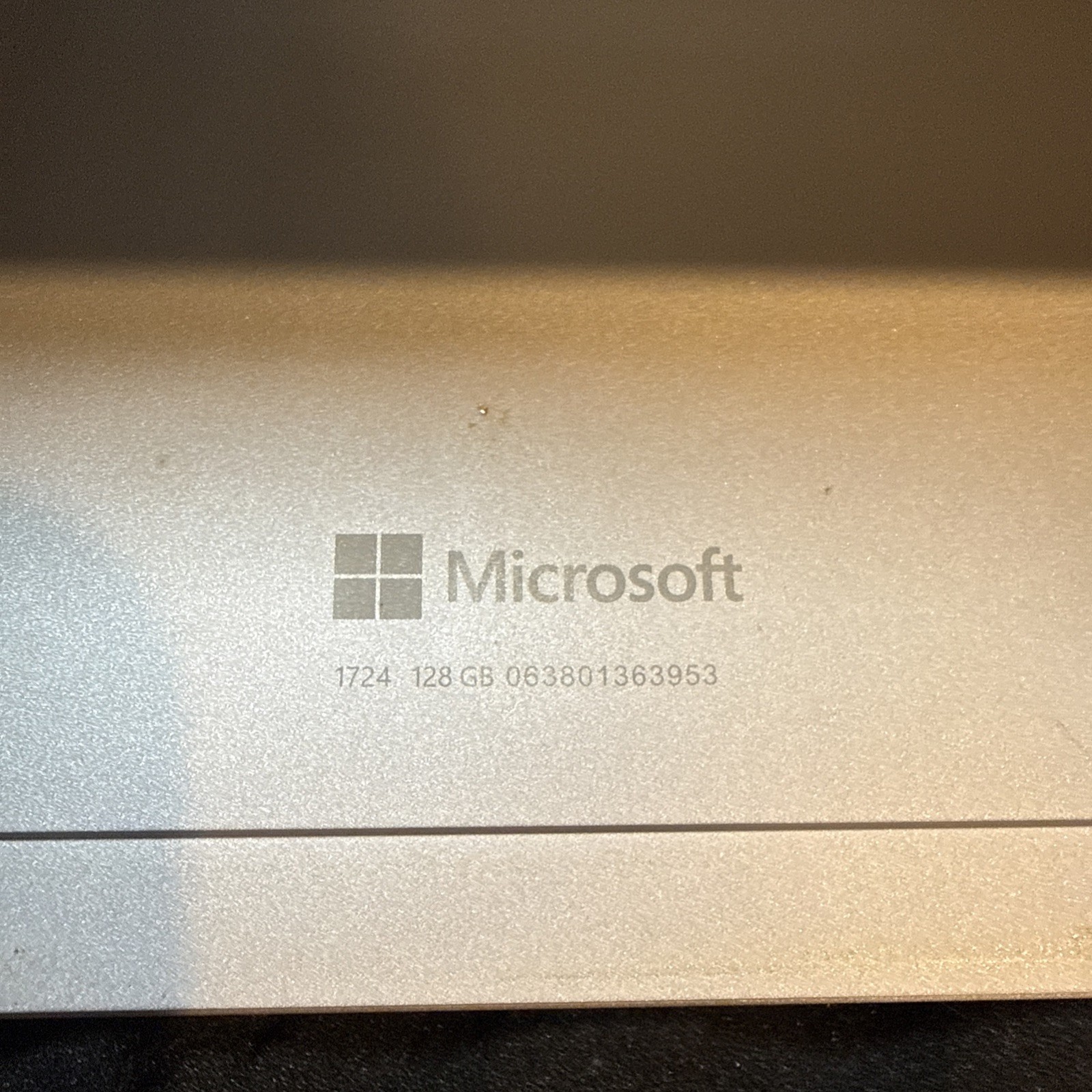 Microsoft Surface Pro 4 1724 i5-6300U 2.4GHz 4GB Ram 128GB cracked as is no test