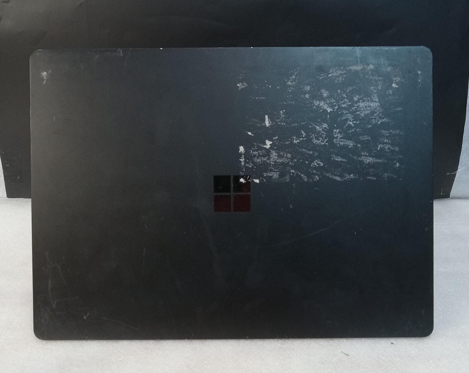 Microsoft Surface Laptop 3 1868 13.5″ i5-1035g7 256GB M.2 SSD 8GB DDR4 NO OS