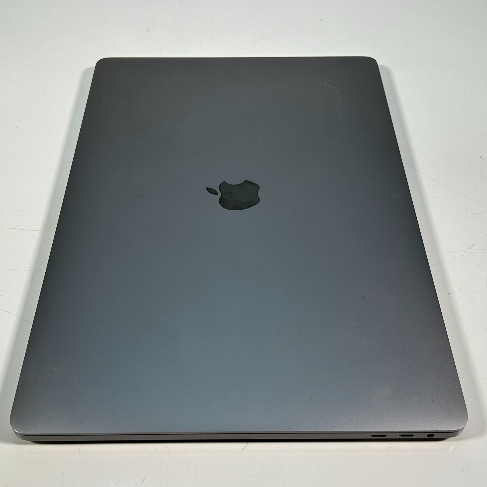 Apple MacBook Pro A2141 i7-9750H 2.6GHz 16GB RAM 512GB NVMe Sonoma 14.8.7 Used