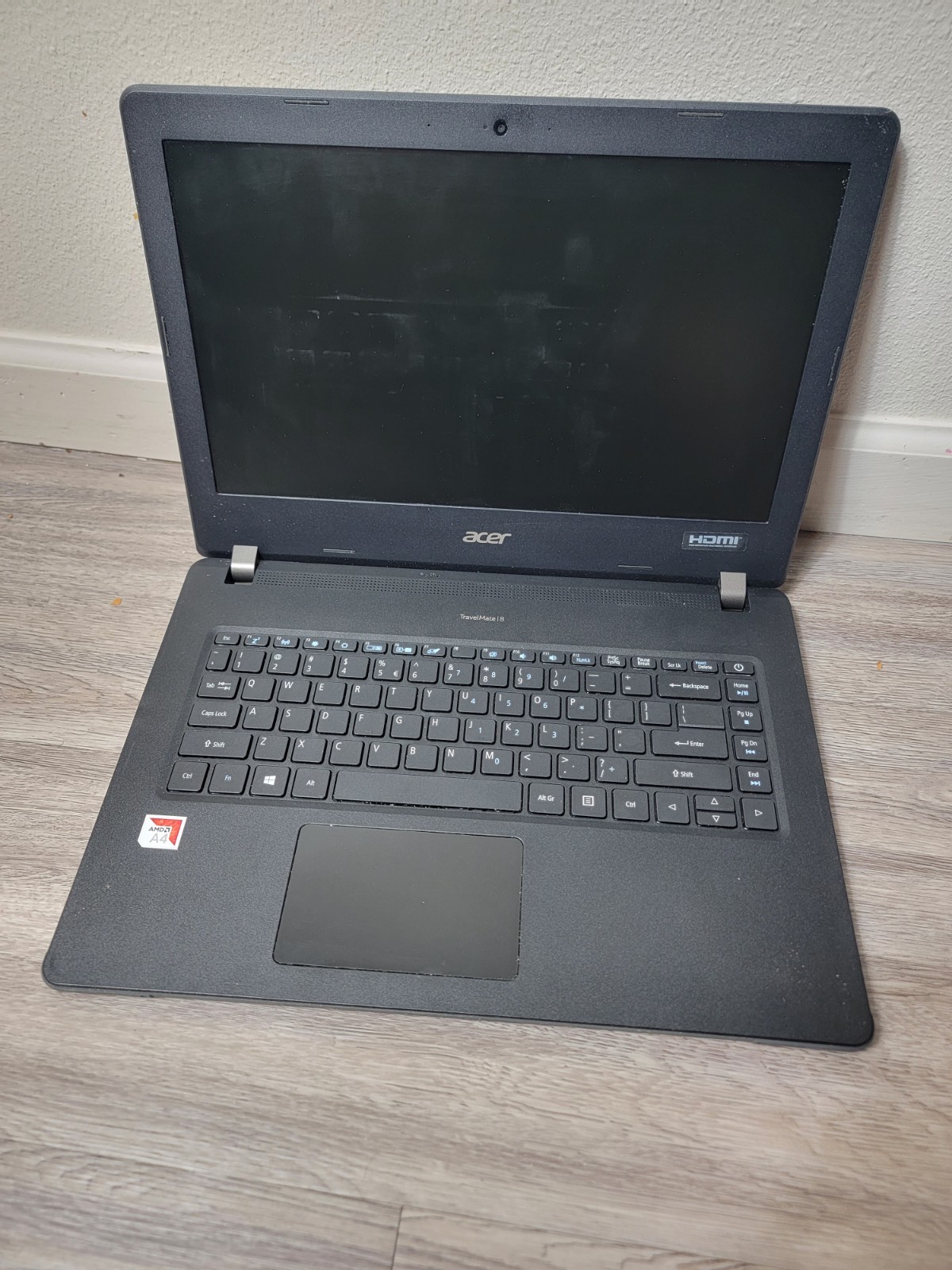 Lot Of 13 Acer TRAVELMATE B114-21 13″ AMD A4-9120C 4GB DDR4 64 GB MMC RADEON R4