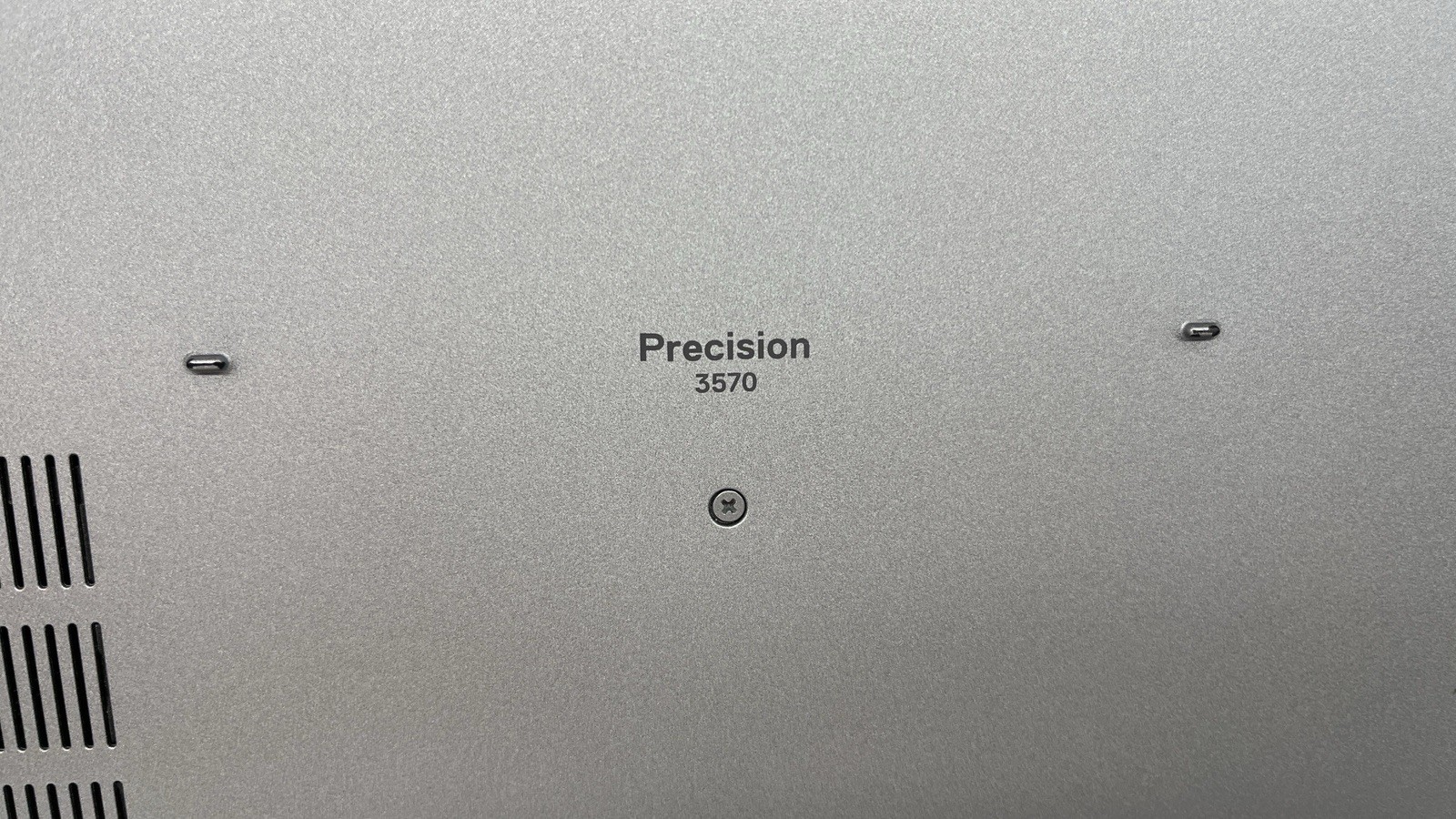 Dell Precision 3570 | i5-1235U | 512 NVME | 16GB DDR4 | Win 11 Pro | Intel Iris