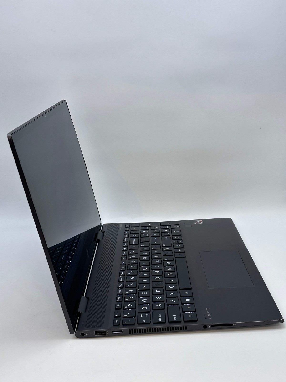 HP ENVY x360 15.6″ Laptop AMD Ryzen 5 4500U Series 8GB RAM 512GB w/ Charger