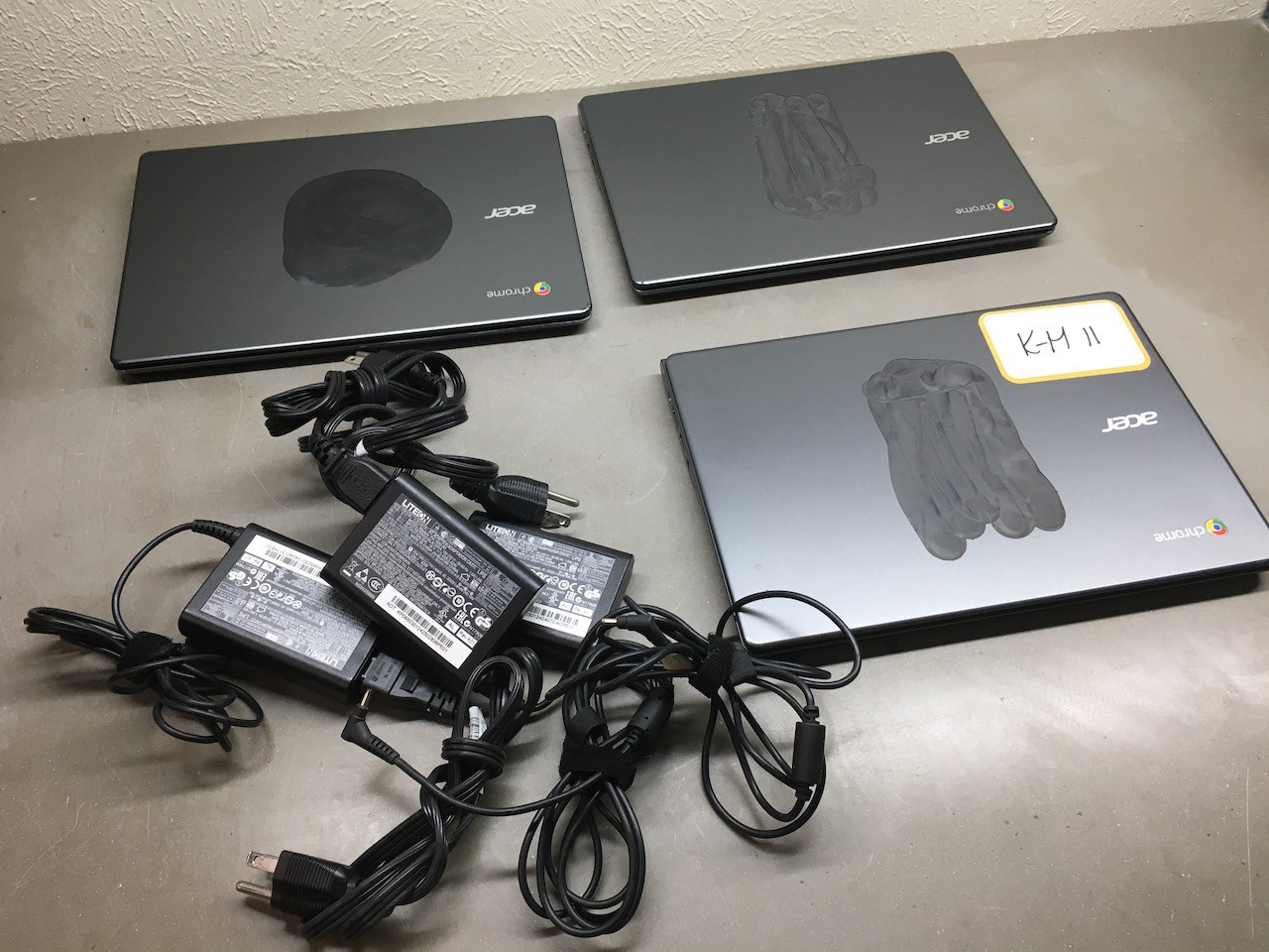 Lot 3x Acer Linux Laptops 1.40GHz 2955U 2GB DDR3 16GB SSD Mint Fedora Ubuntu