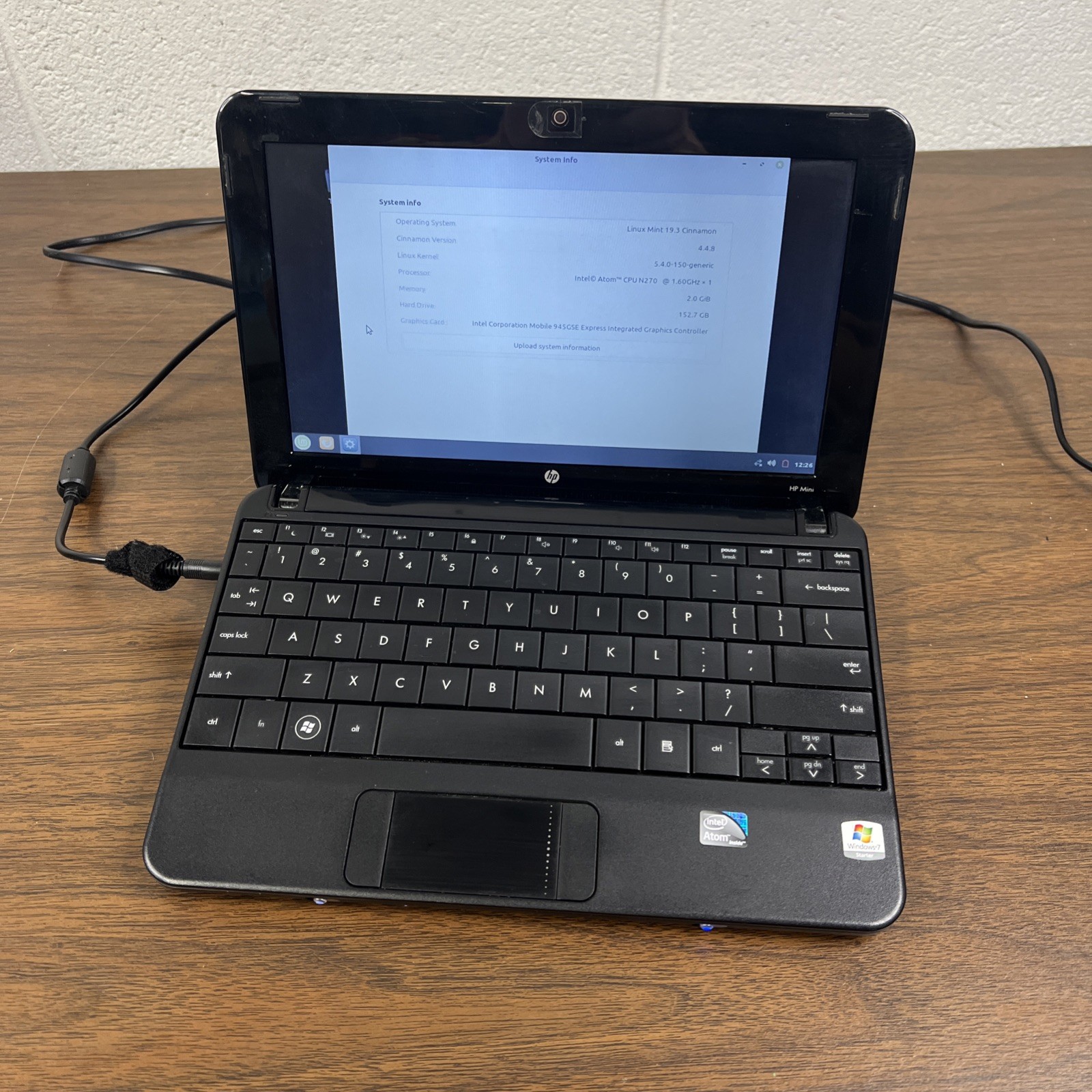 HP Mini 110 Laptop 10″ Intel Atom N270 1.6GHz 2GB RAM 160GB Linux Mint Cinnamon