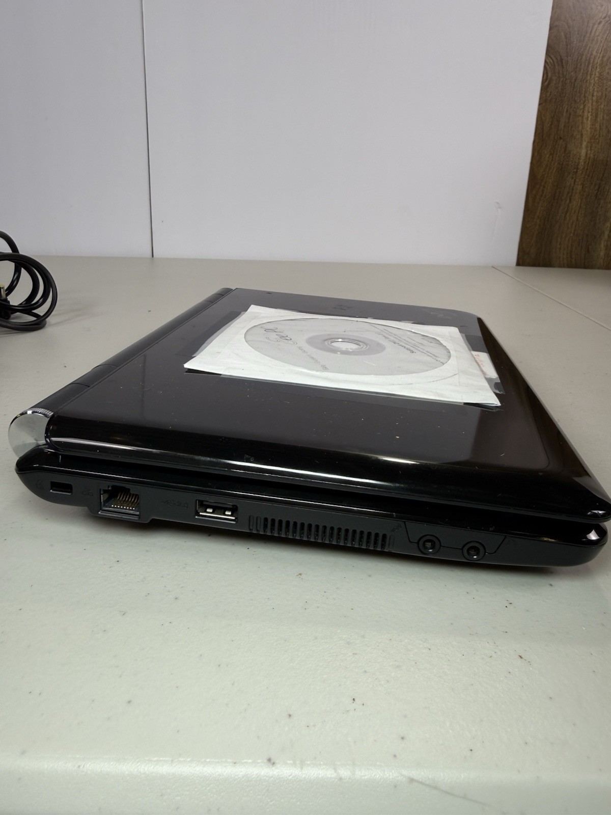 ASUS EEE PC 1000HE 10″ Screen Windows 7 READ
