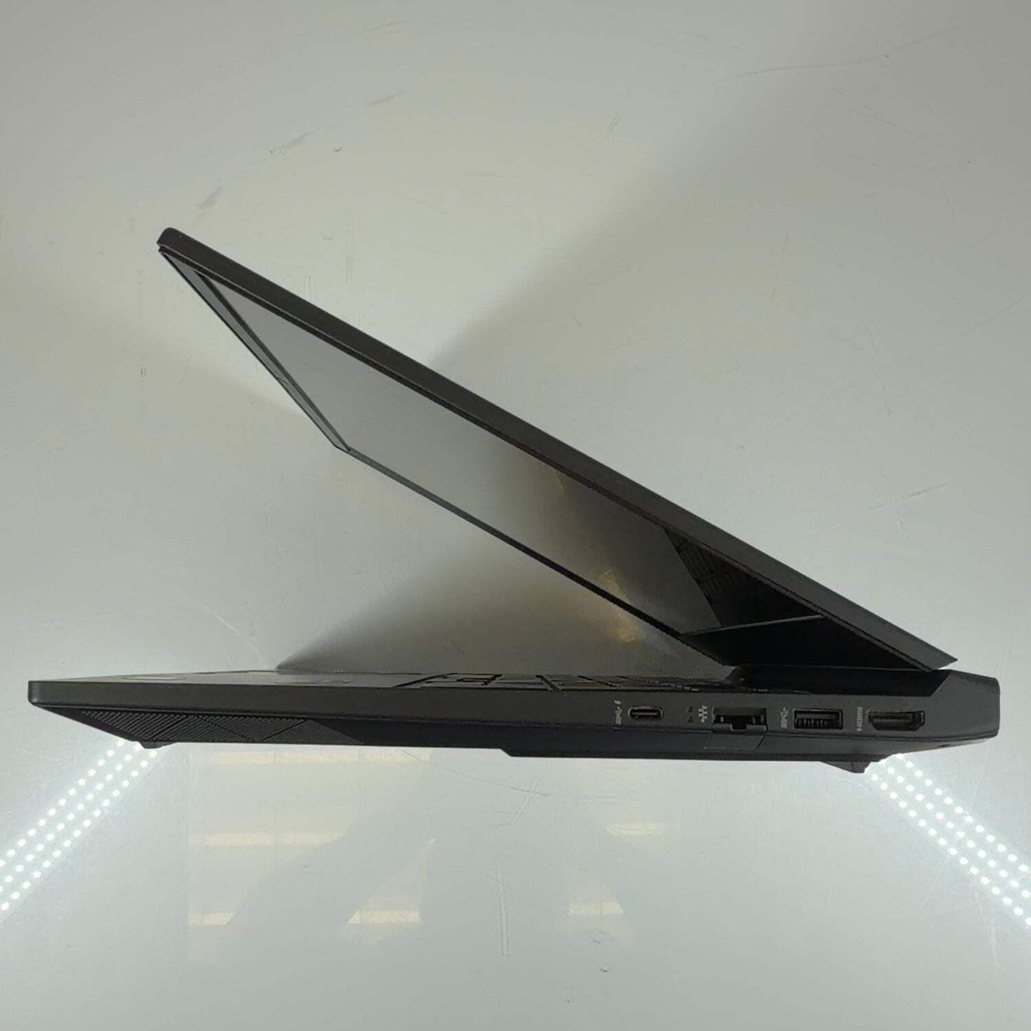 HP Victus 15-fb3093dx 15.6″ Ryzen 7 7445HS 3.20GHz 16GB 512GB GeForce RTX 4050