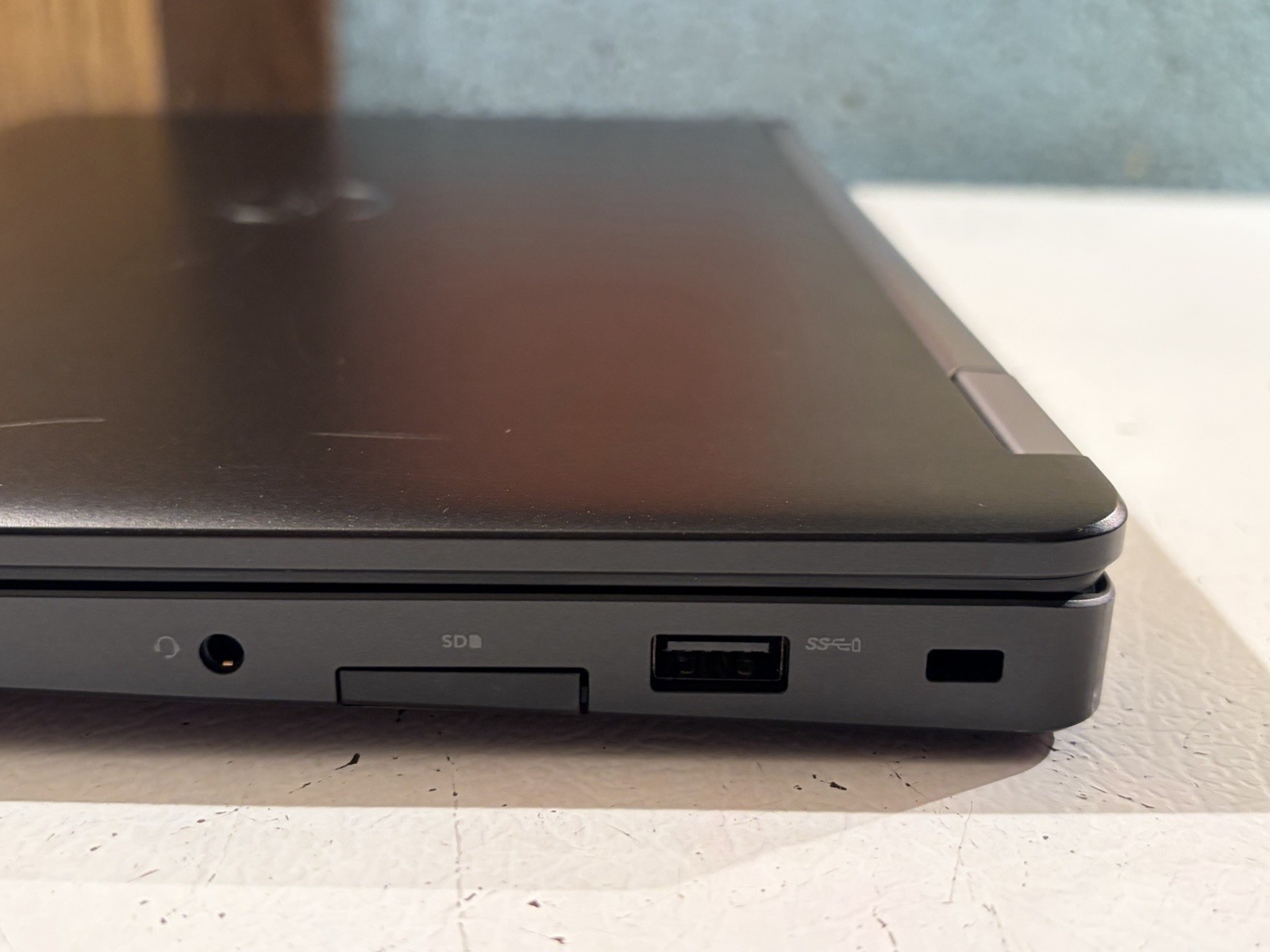 DELL LATITUDE E5470 14” FHD INTEL i5-6440HQ 8GB RAM 250GB SSD WI1P