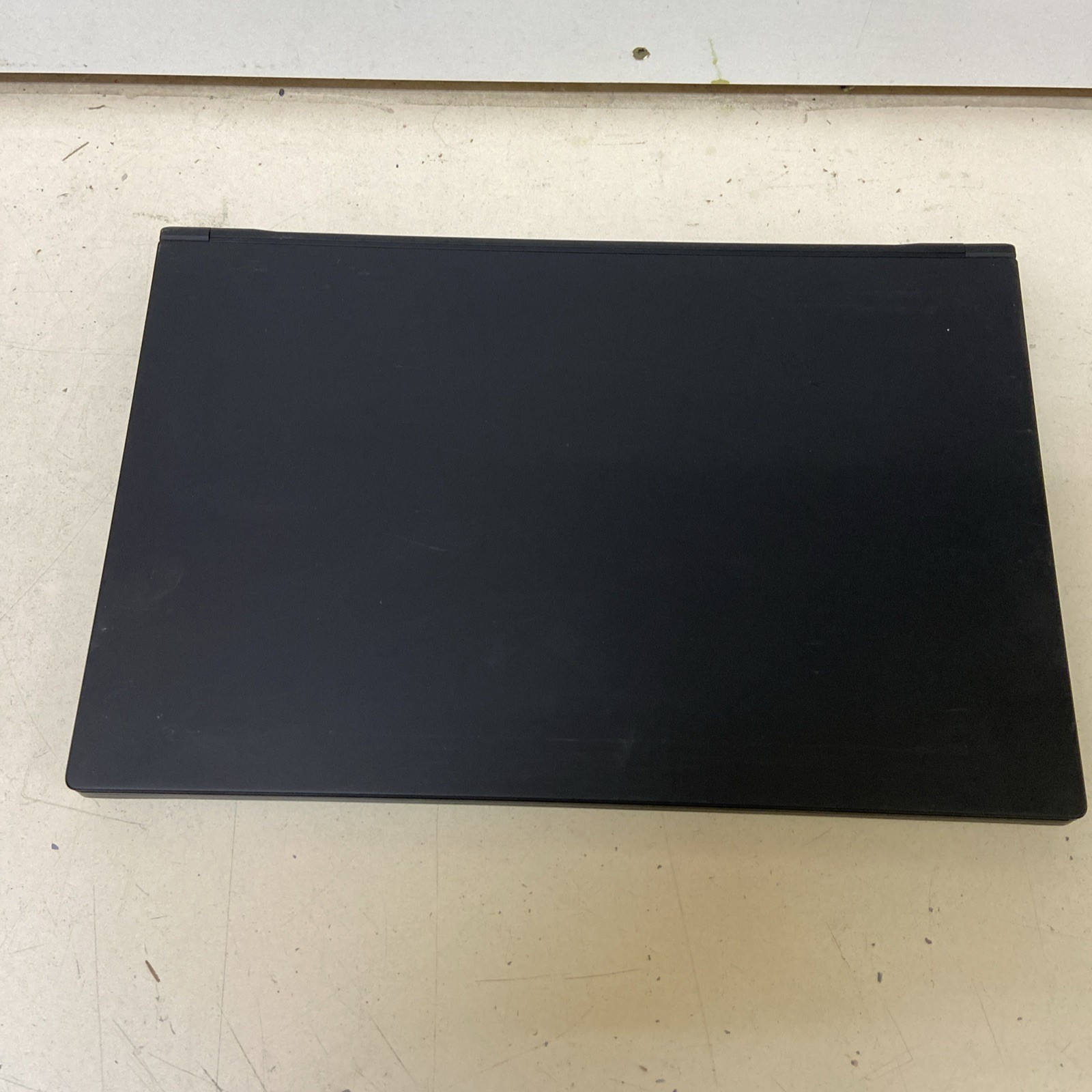 Intel Whitebook 15.6″ 144Hz FHD i7-9750H 16GB 256GB SSD GTX 1660Ti Gaming Laptop