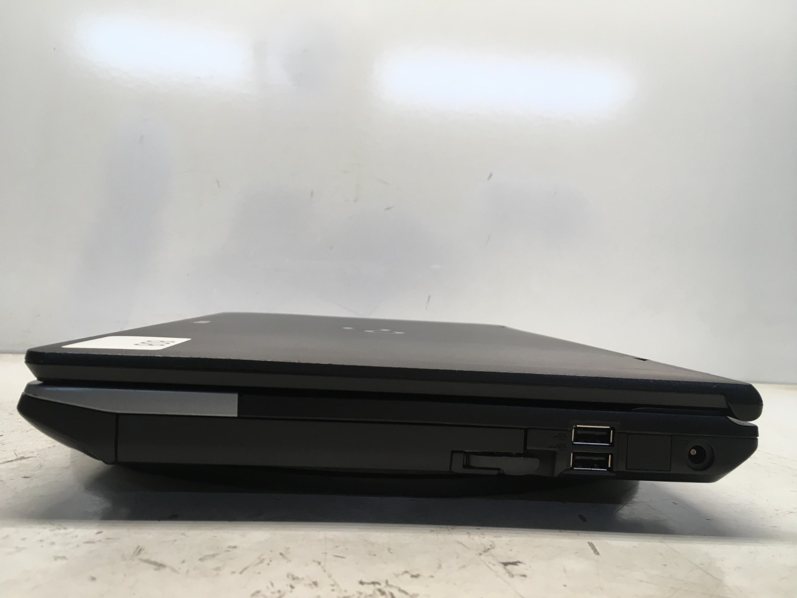 Fujitsu LifeBook E752 Intel i5-3340M 2.7GHz 4 GB NO HDD